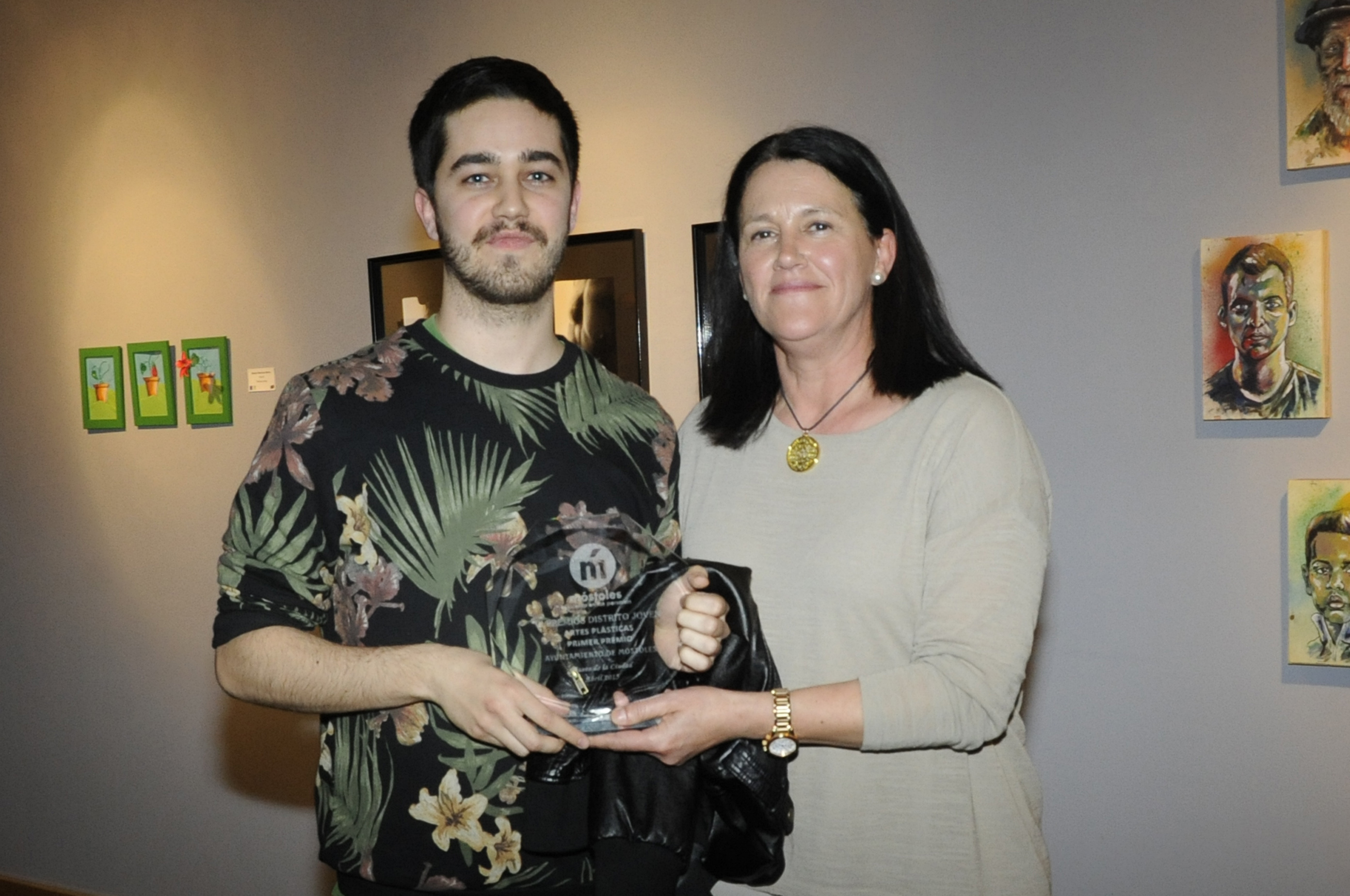 premios distrito joven plastica 14