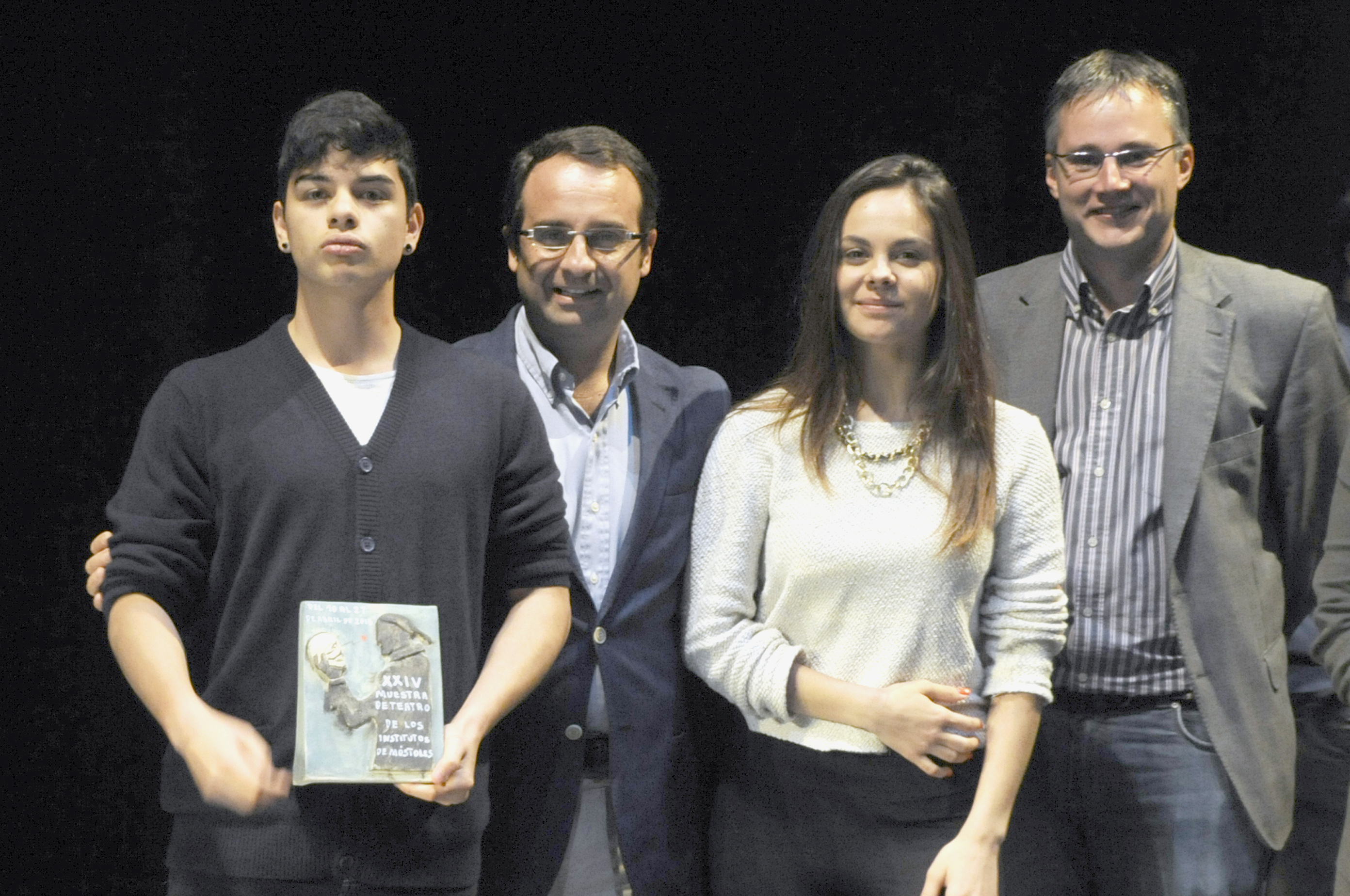 Acto clausura Teatro Institutos 16