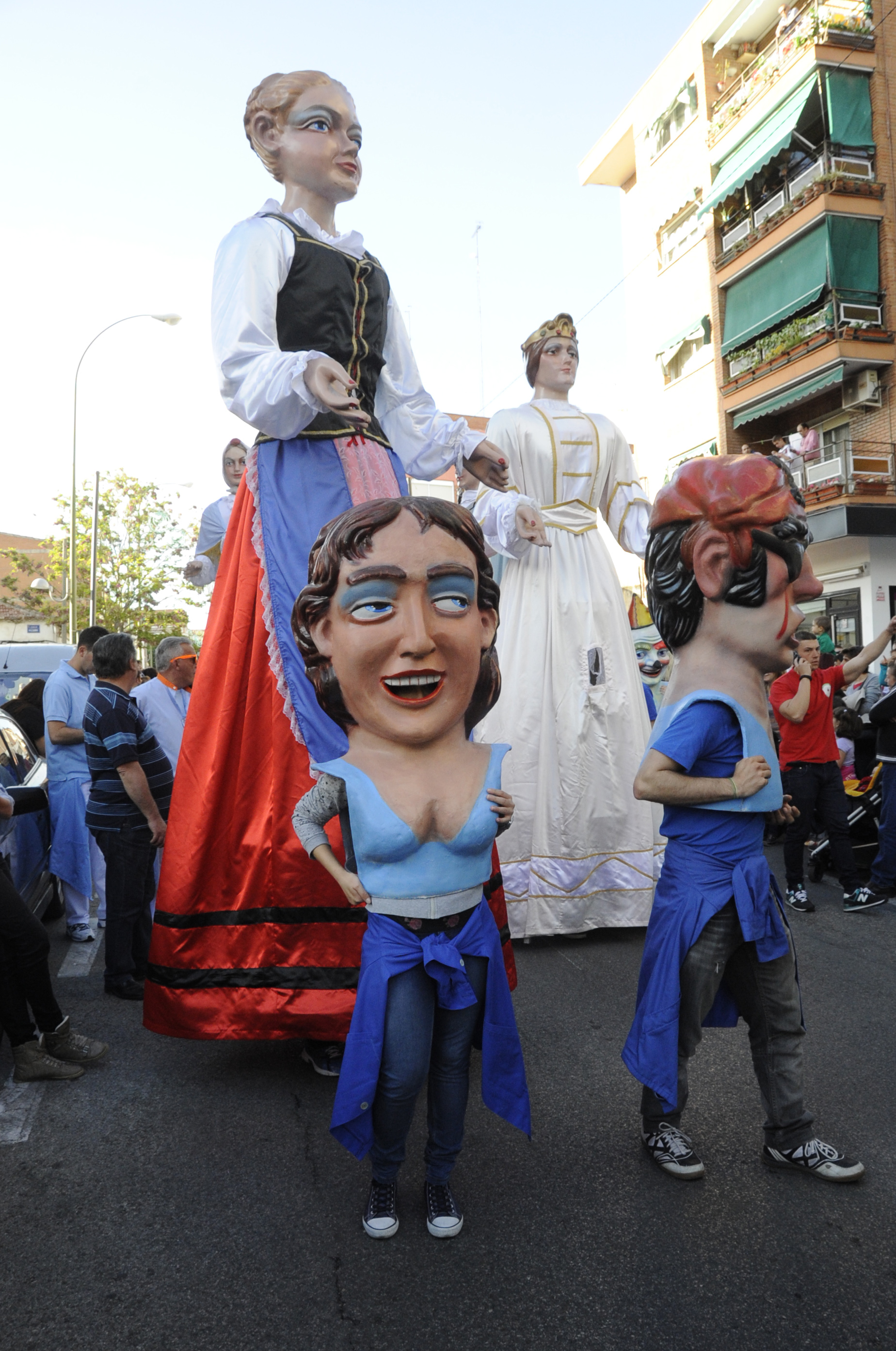 PEÑERO, GIGANTES Y CABEZUDOS 185p