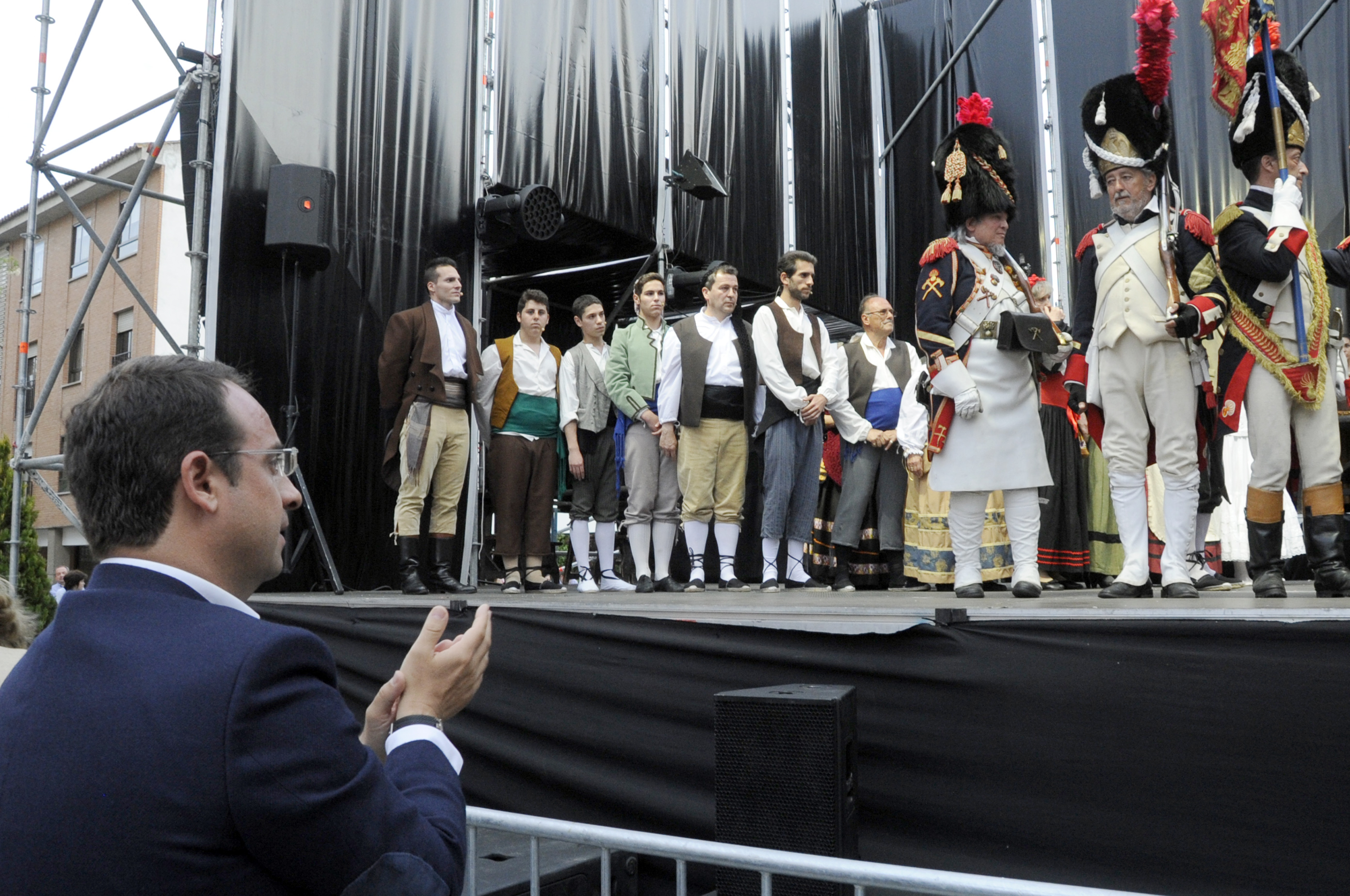 Representación del 2 DE MAYO 30