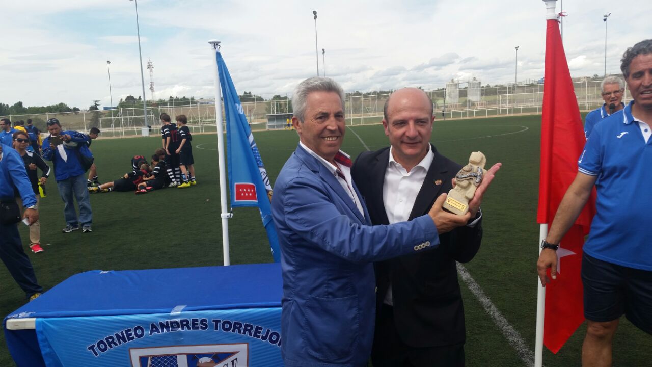 TROFEO LOS YIMIS RECOGIDO 300 KG 1