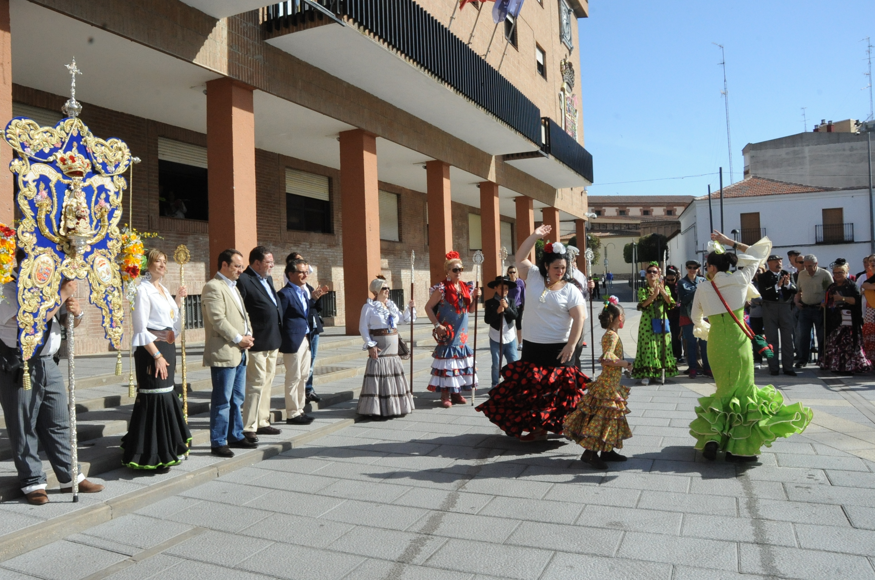 Recibimiento en ayto Hermandad Rocio 8