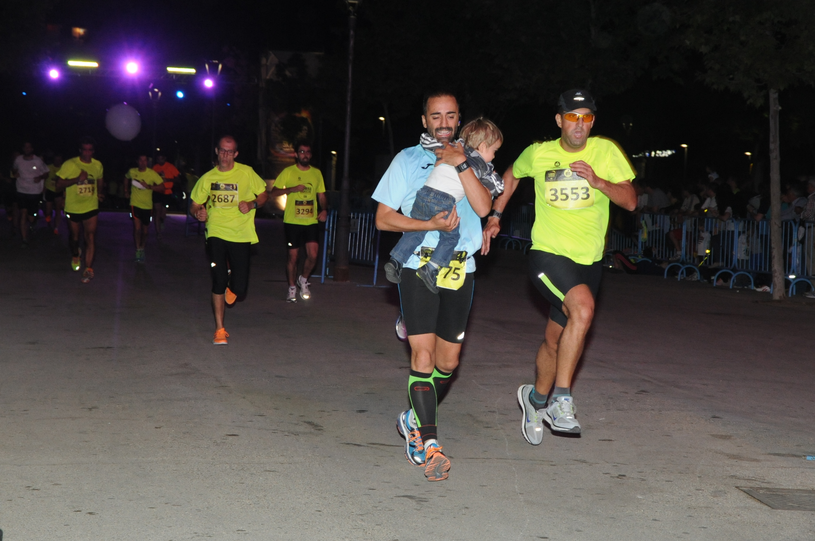 Carrera Ilumina la noche 6