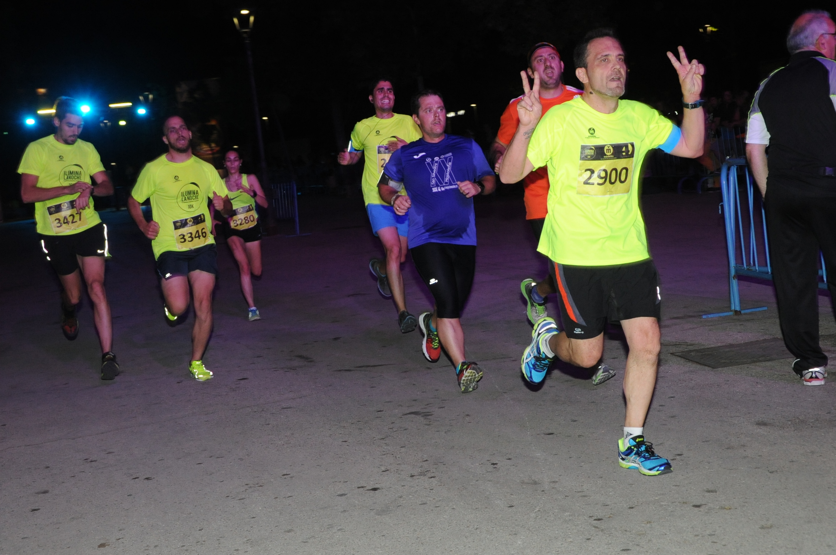Carrera Ilumina la noche 31