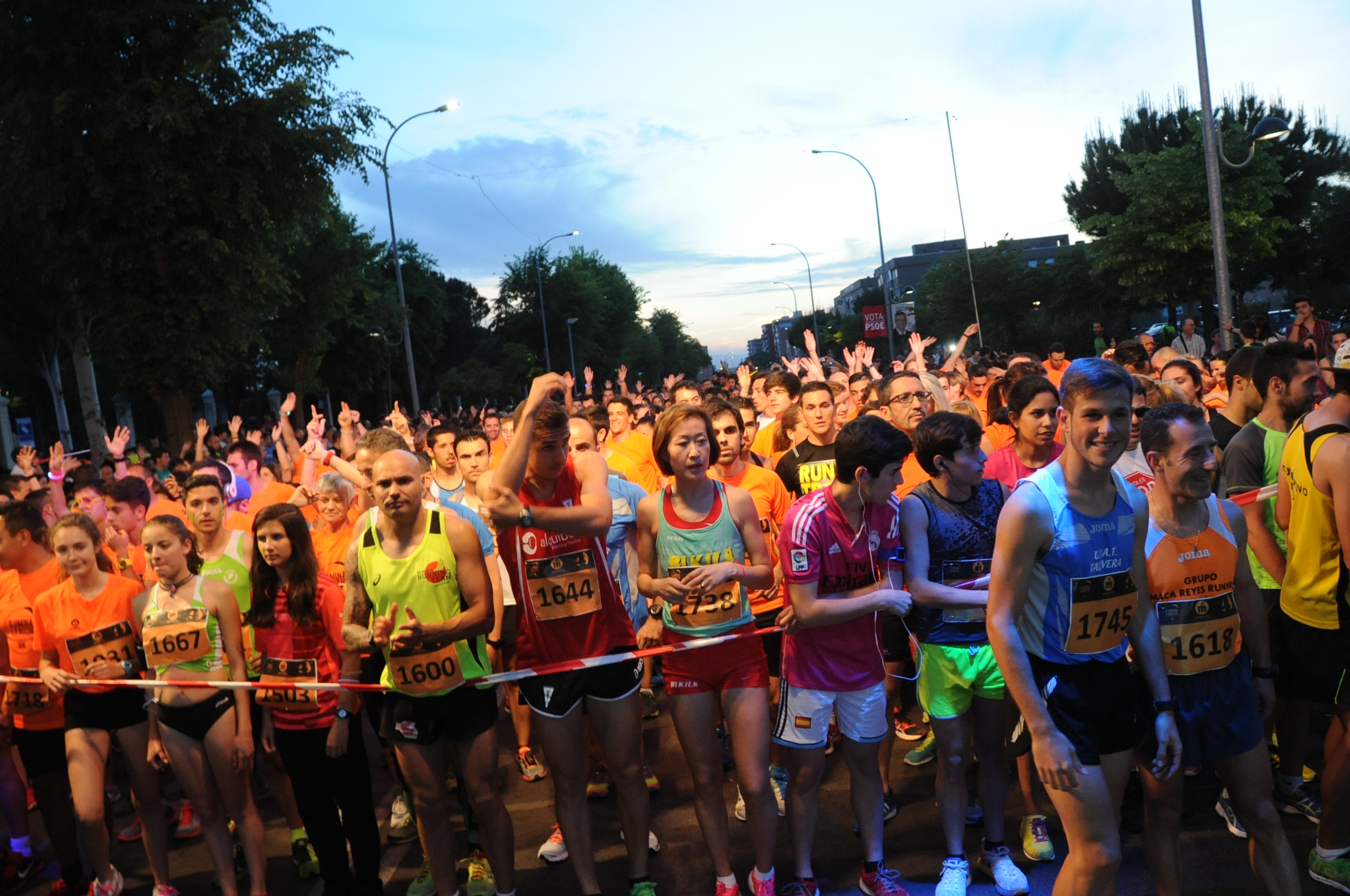 Carrera Ilumina la noche 37