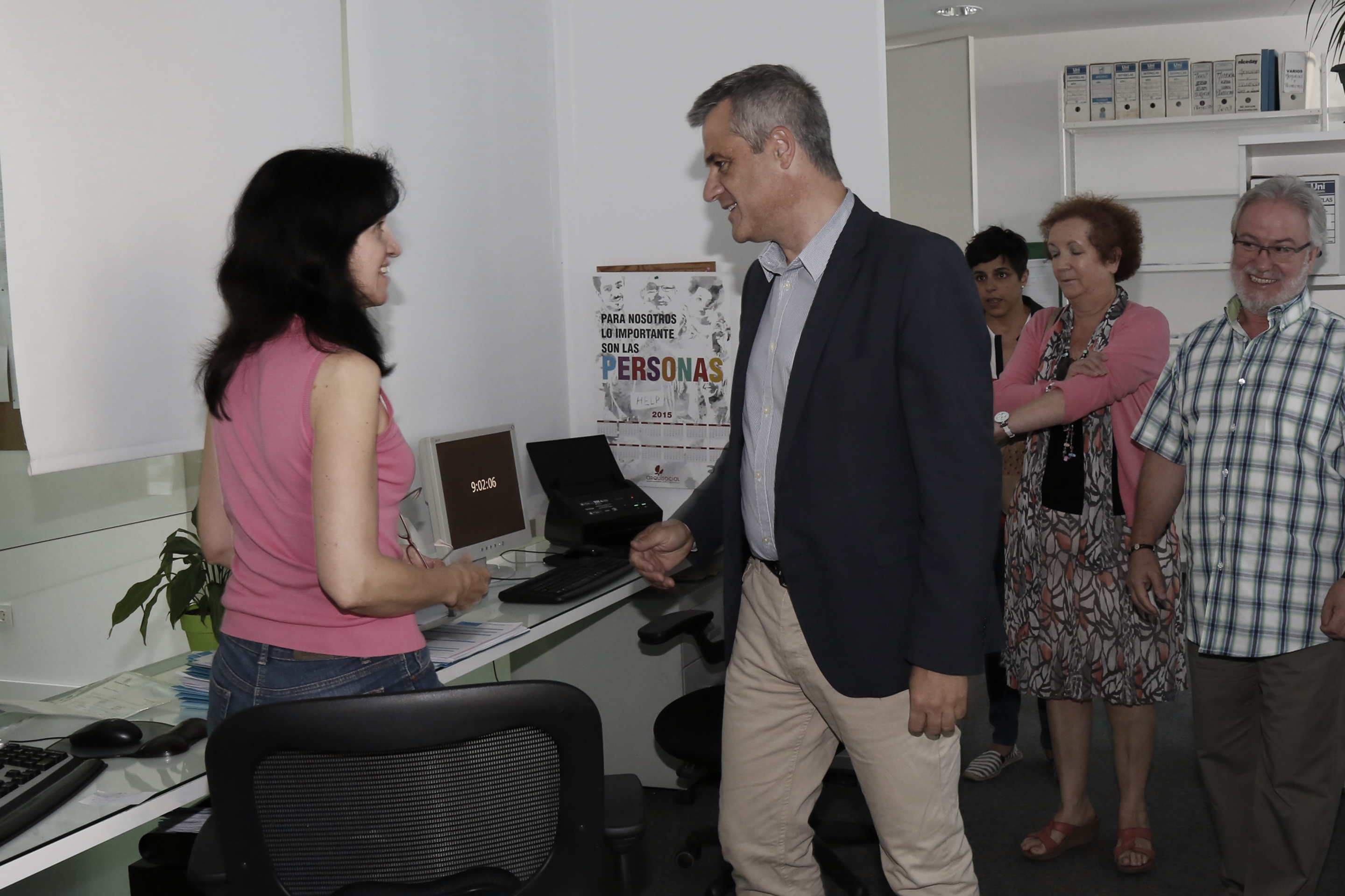 Alcalde Visita Centro Servicios Sociales 1