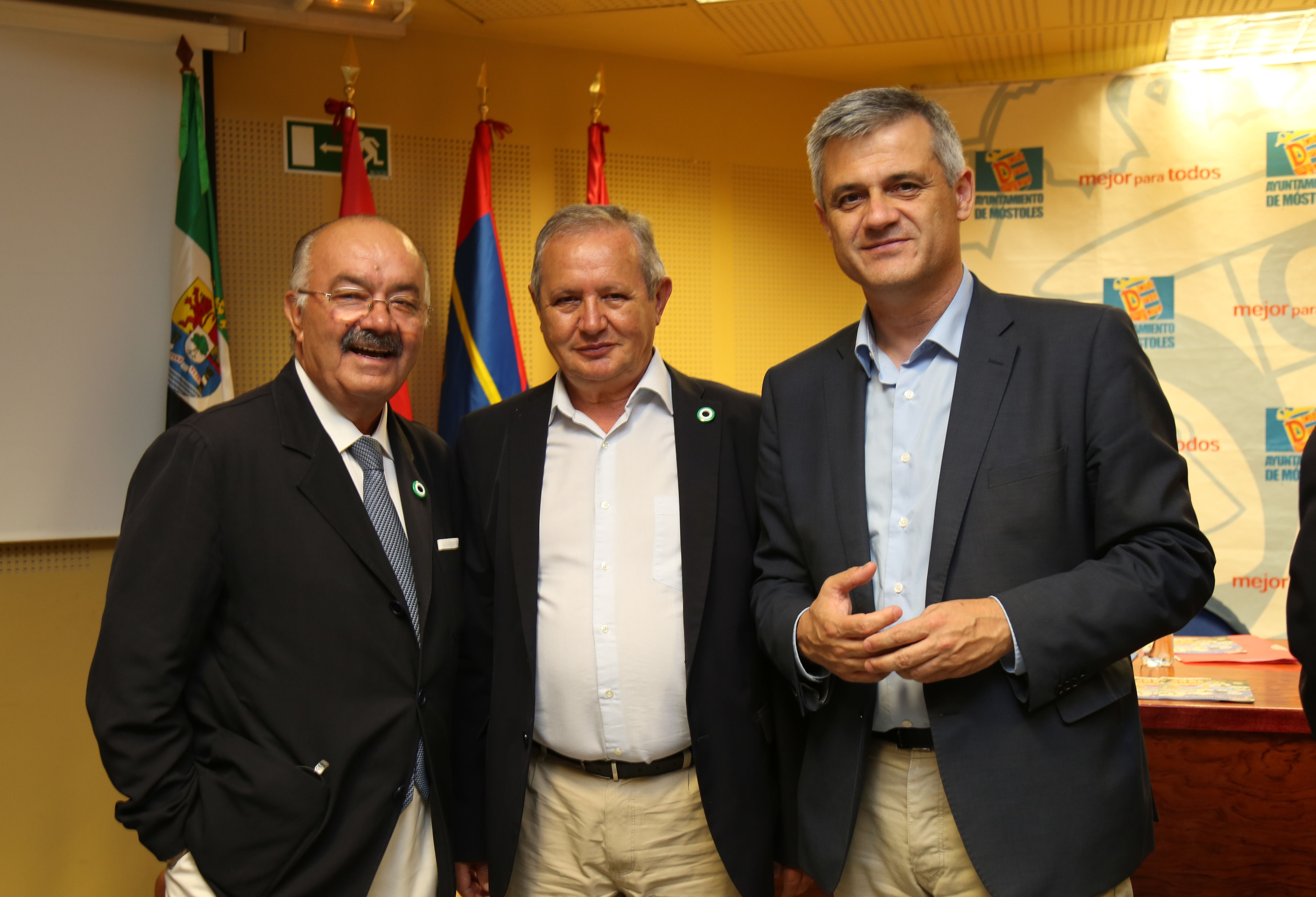 Inauguracion Semana Cultural Hogar Extremeño 3