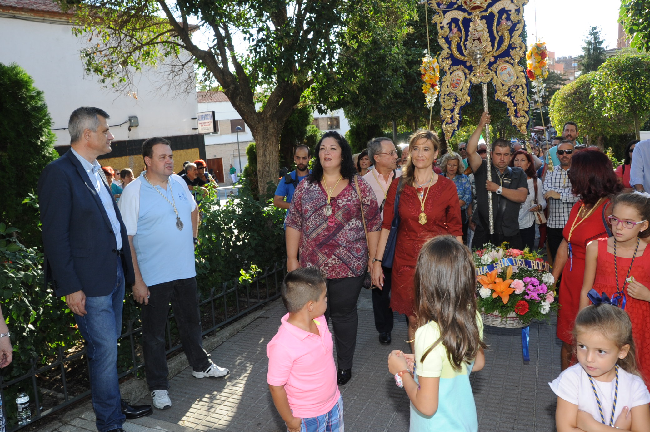 Ofrenda a la Virgen 4