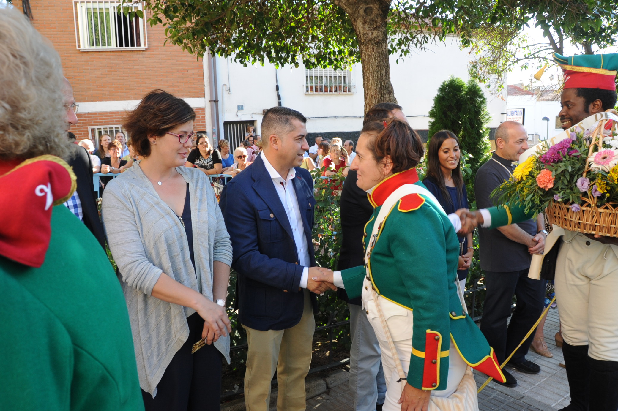 Ofrenda a la Virgen 9