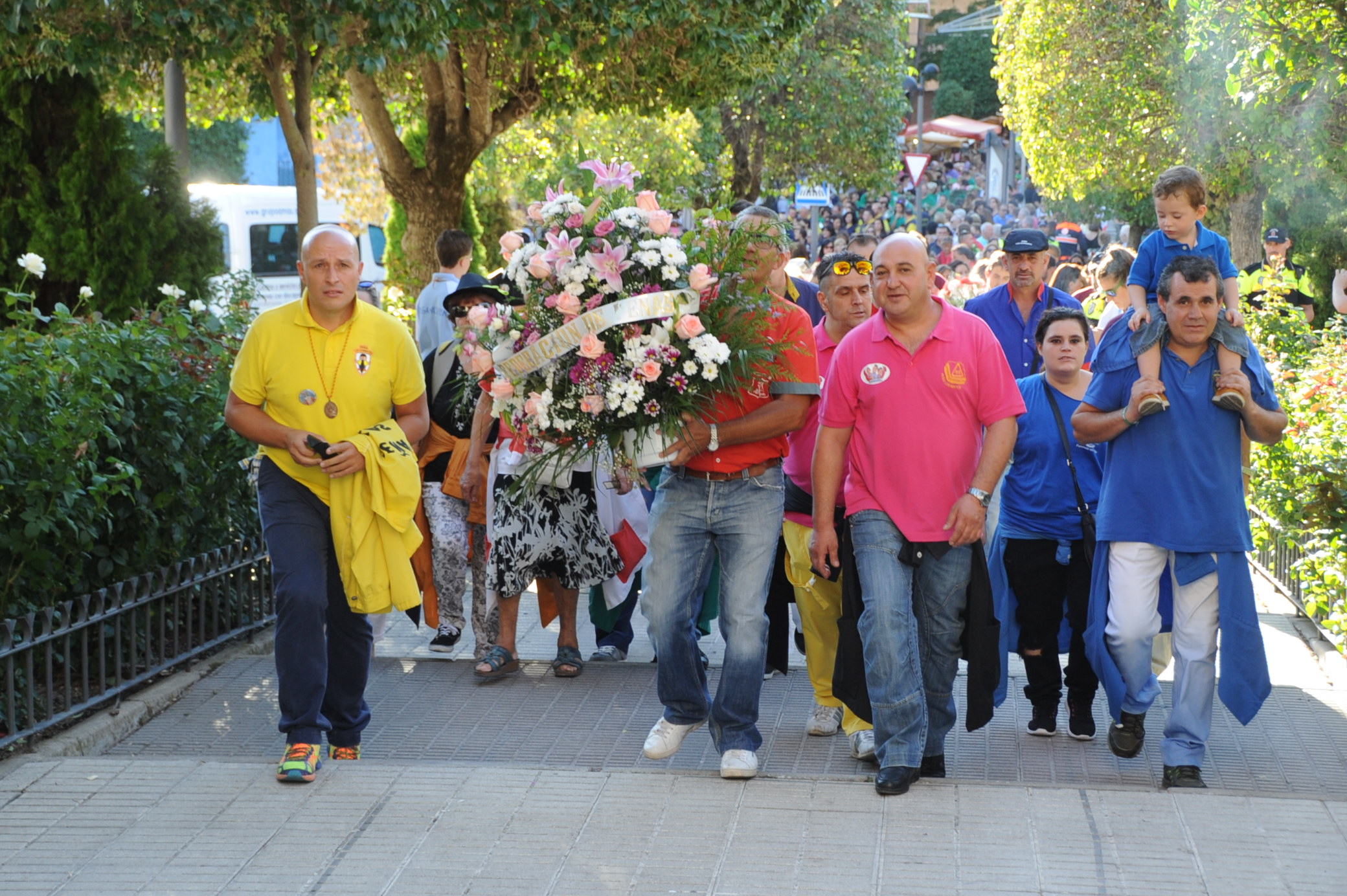 Ofrenda a la Virgen 10