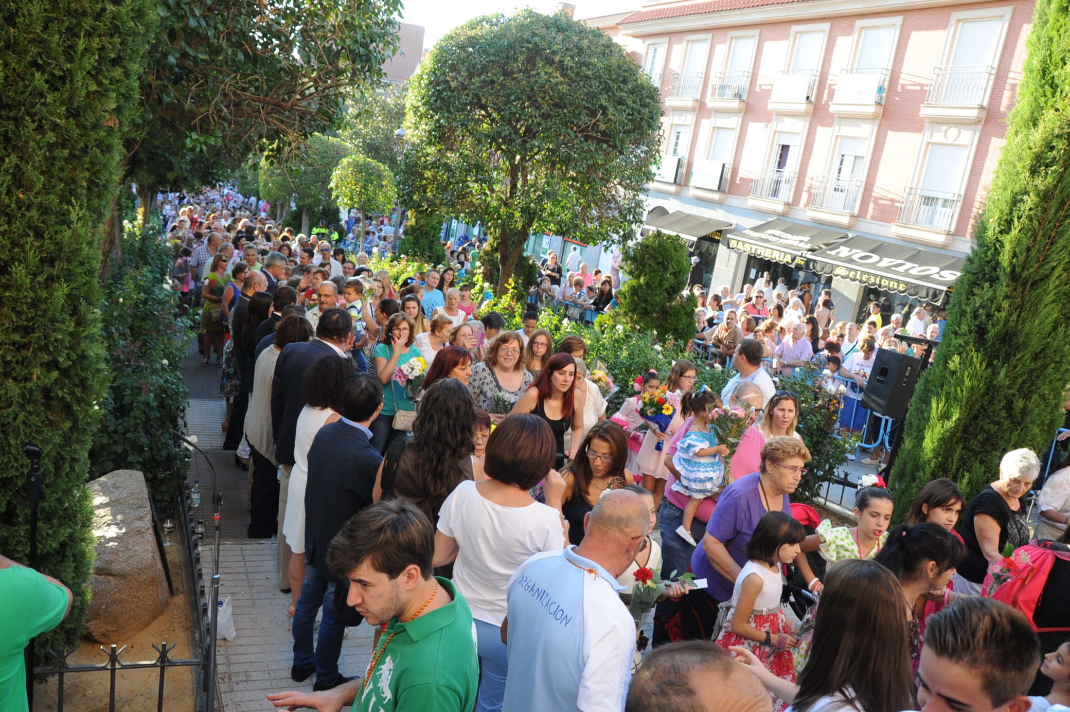 Ofrenda a la Virgen 16