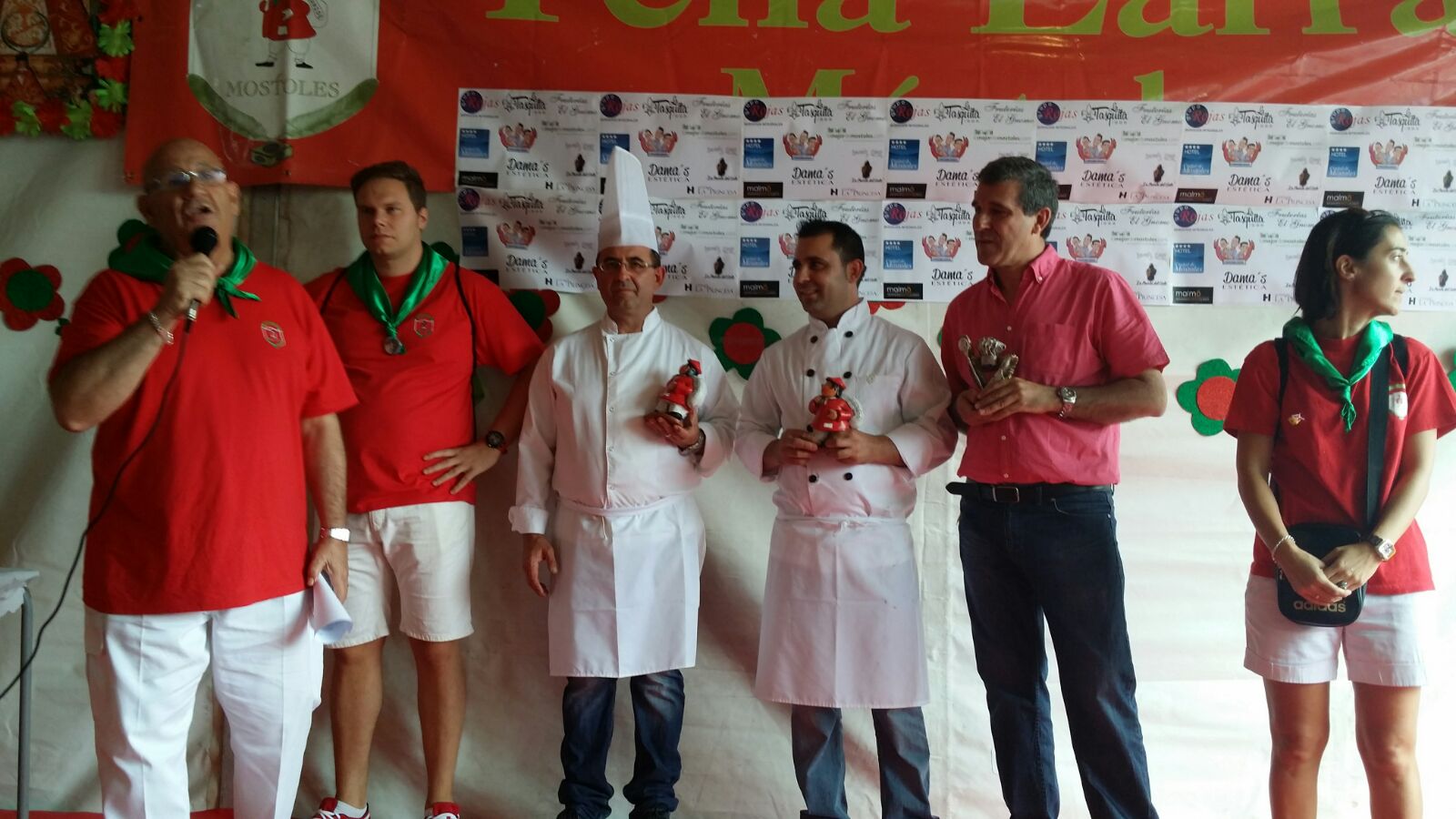 entrega placas peña Larra1