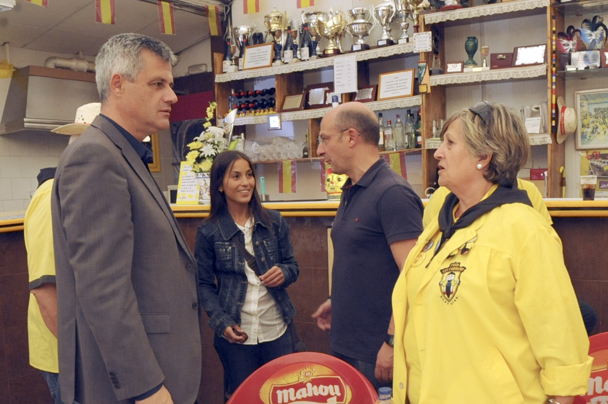 Comida en la peña Los Corbatos 3