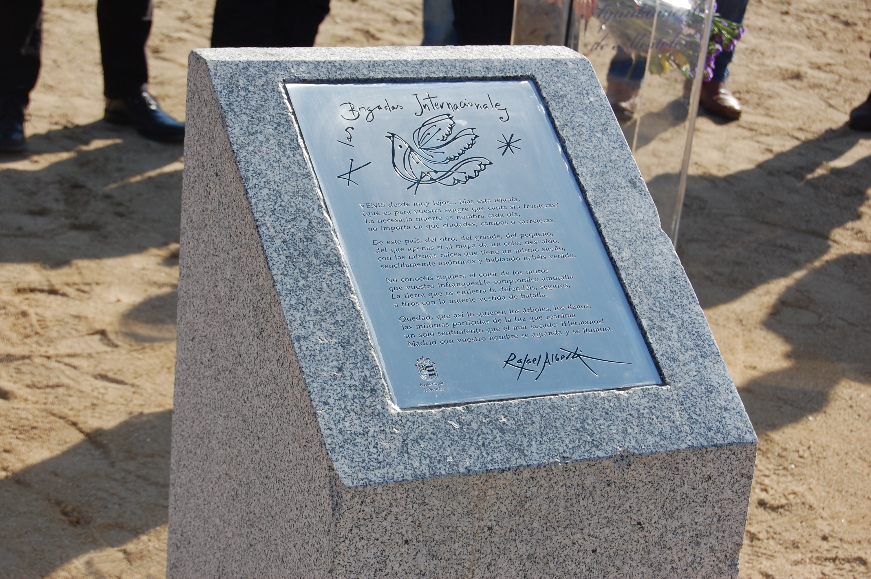 placa homenaje Alberti