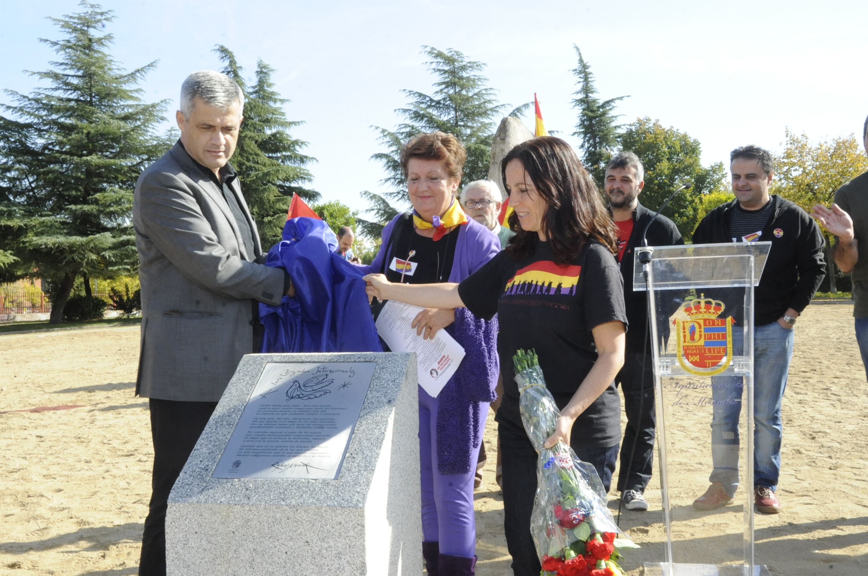 Placa Monolito Brigadas 1