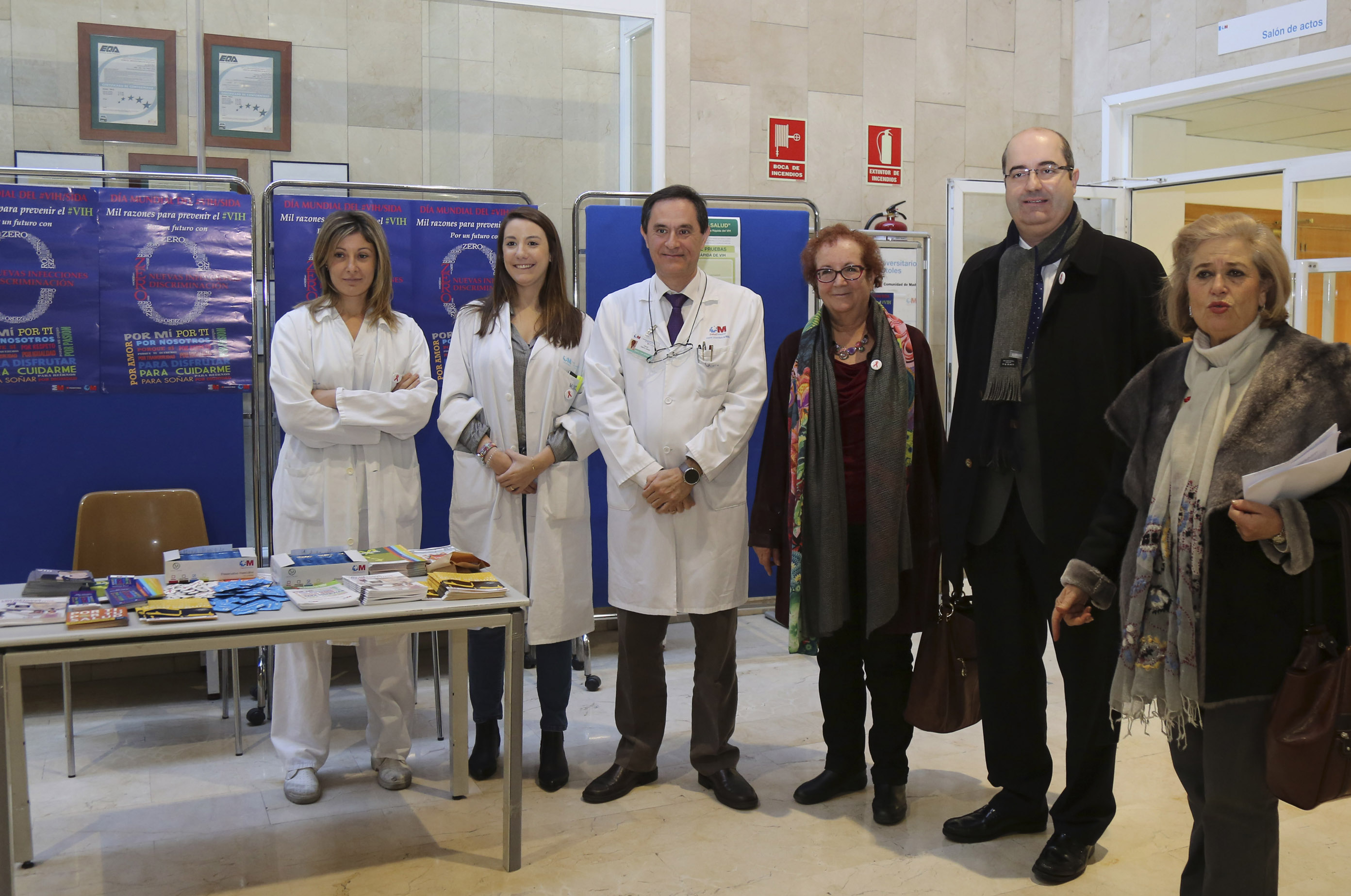 Mesa informativa SIDA hospital Móstoles 2