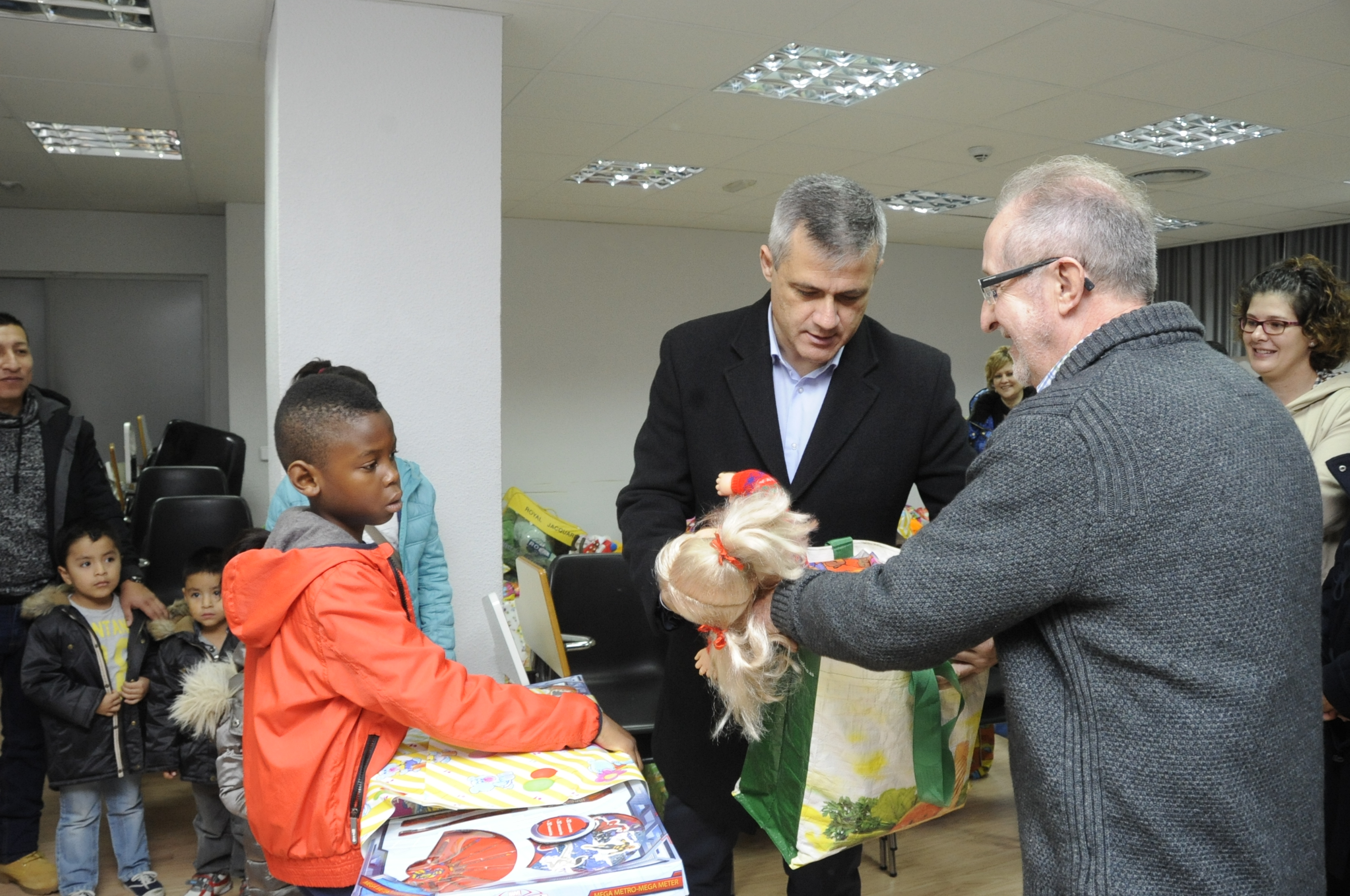 ENTREGA DE JUGUETES 2