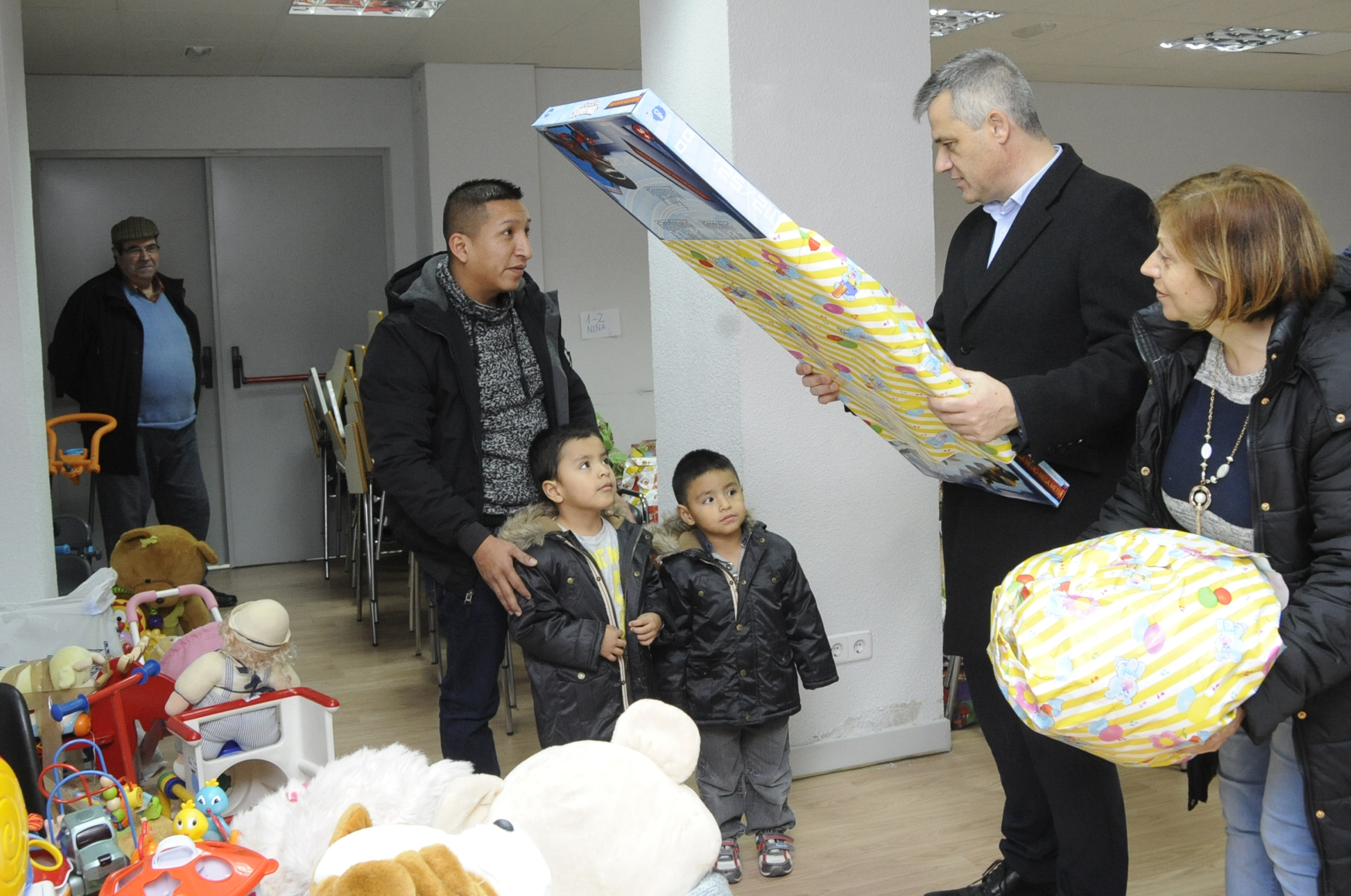 ENTREGA DE JUGUETES 3