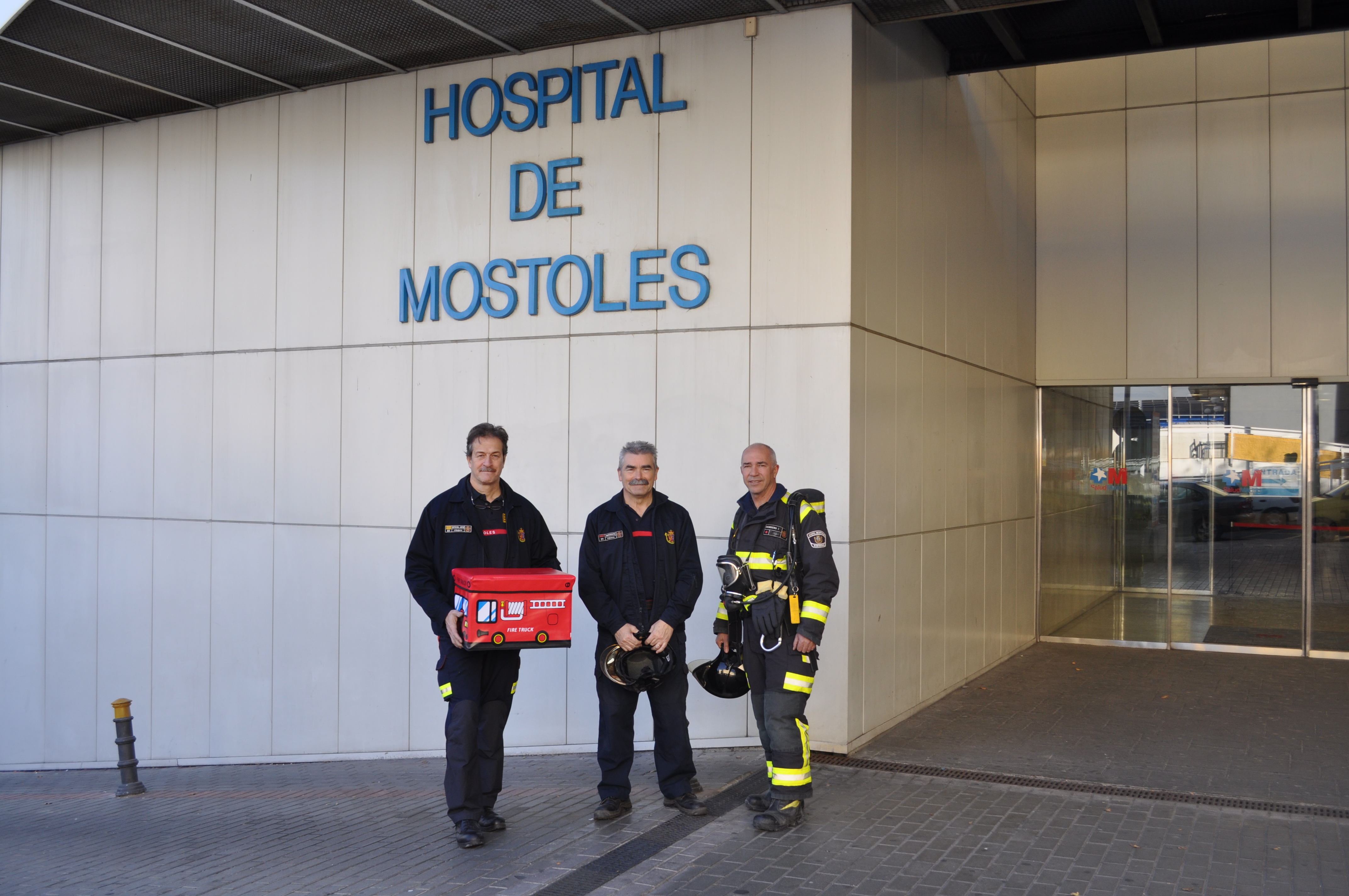 Bomberos en hospital 4
