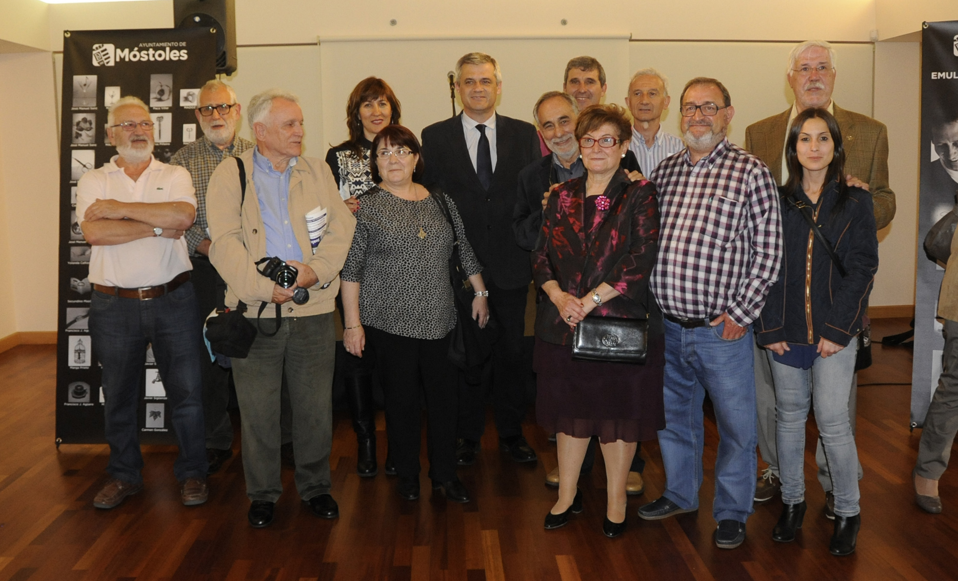 Expo. fotos EMULANDO A CHEMA MADOZ 1