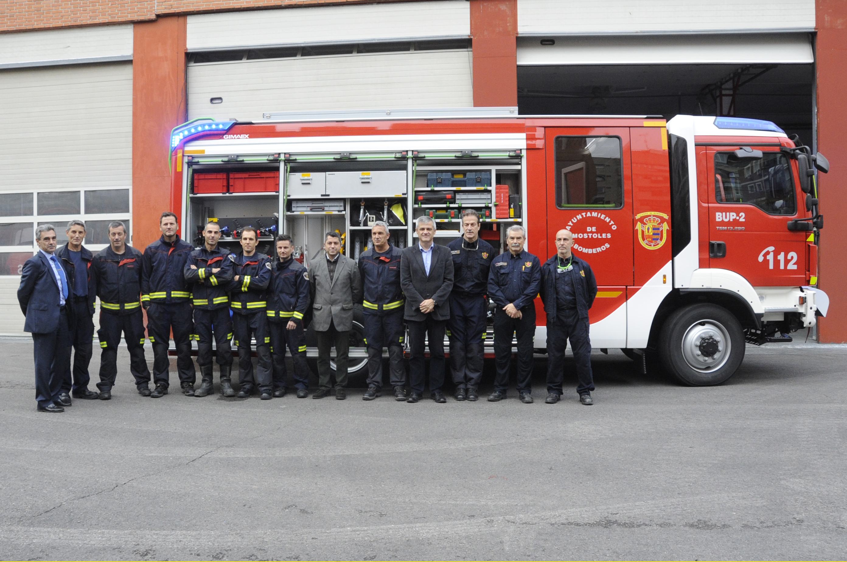 FOTO DESTACADO Presentación camión de Bomberos 294