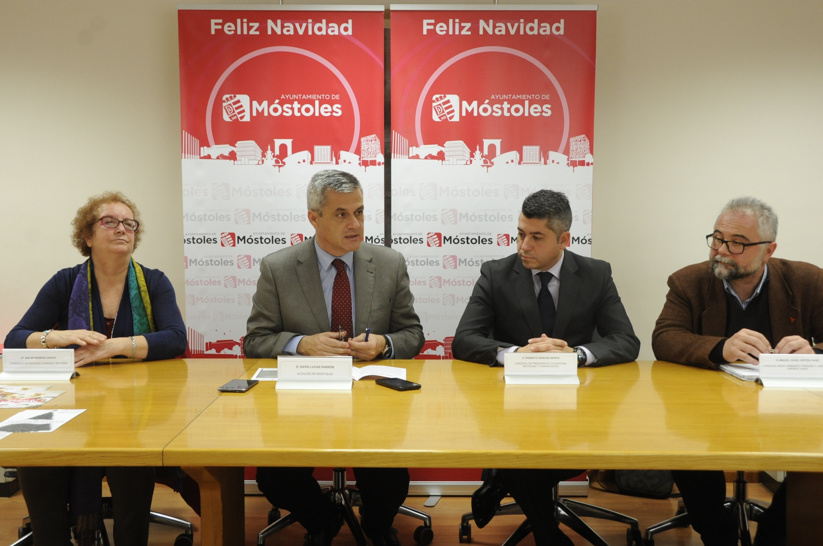 Campaña navidad para abetos y mascotas 1