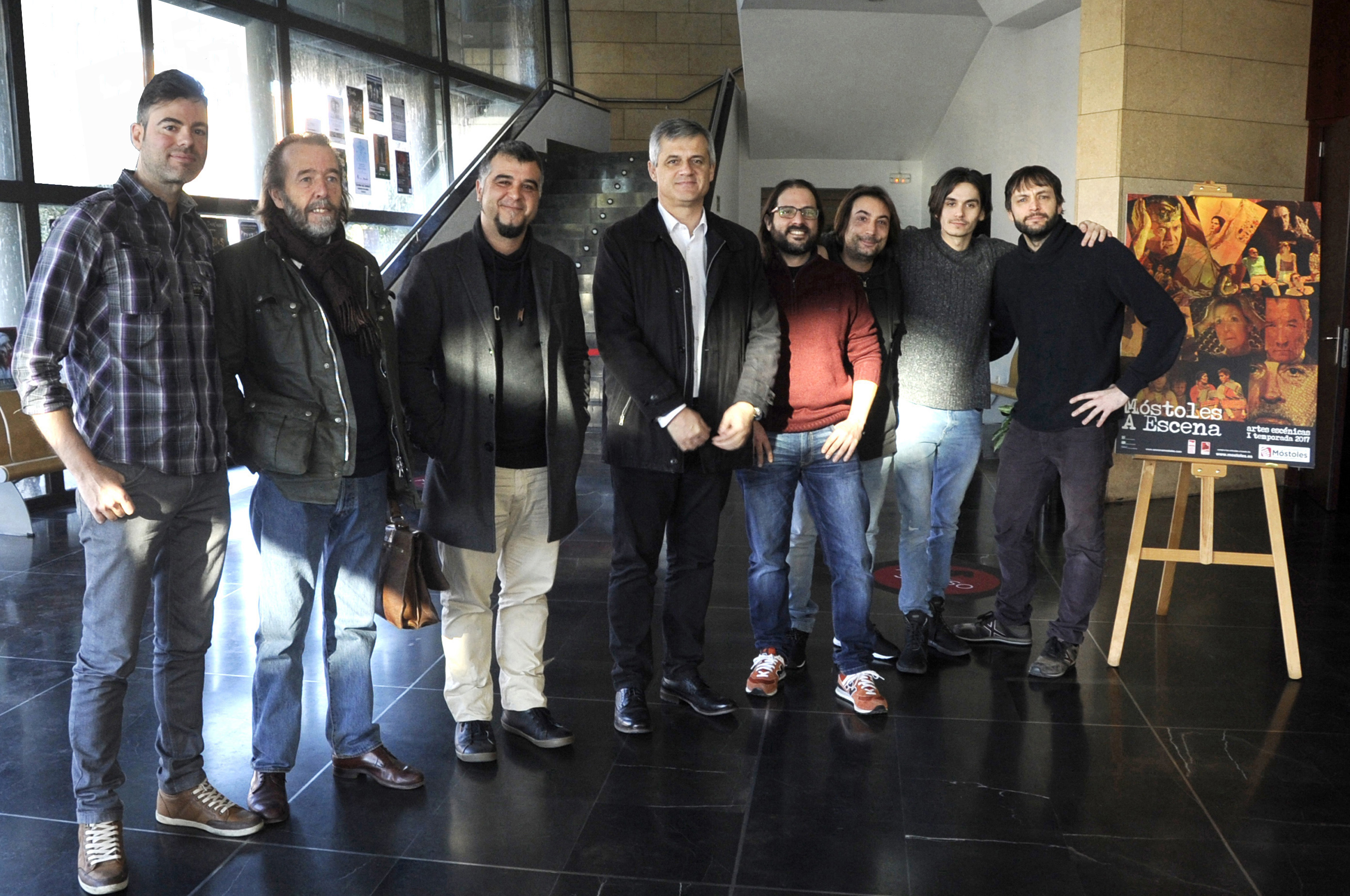 Presentación de A ESCENA