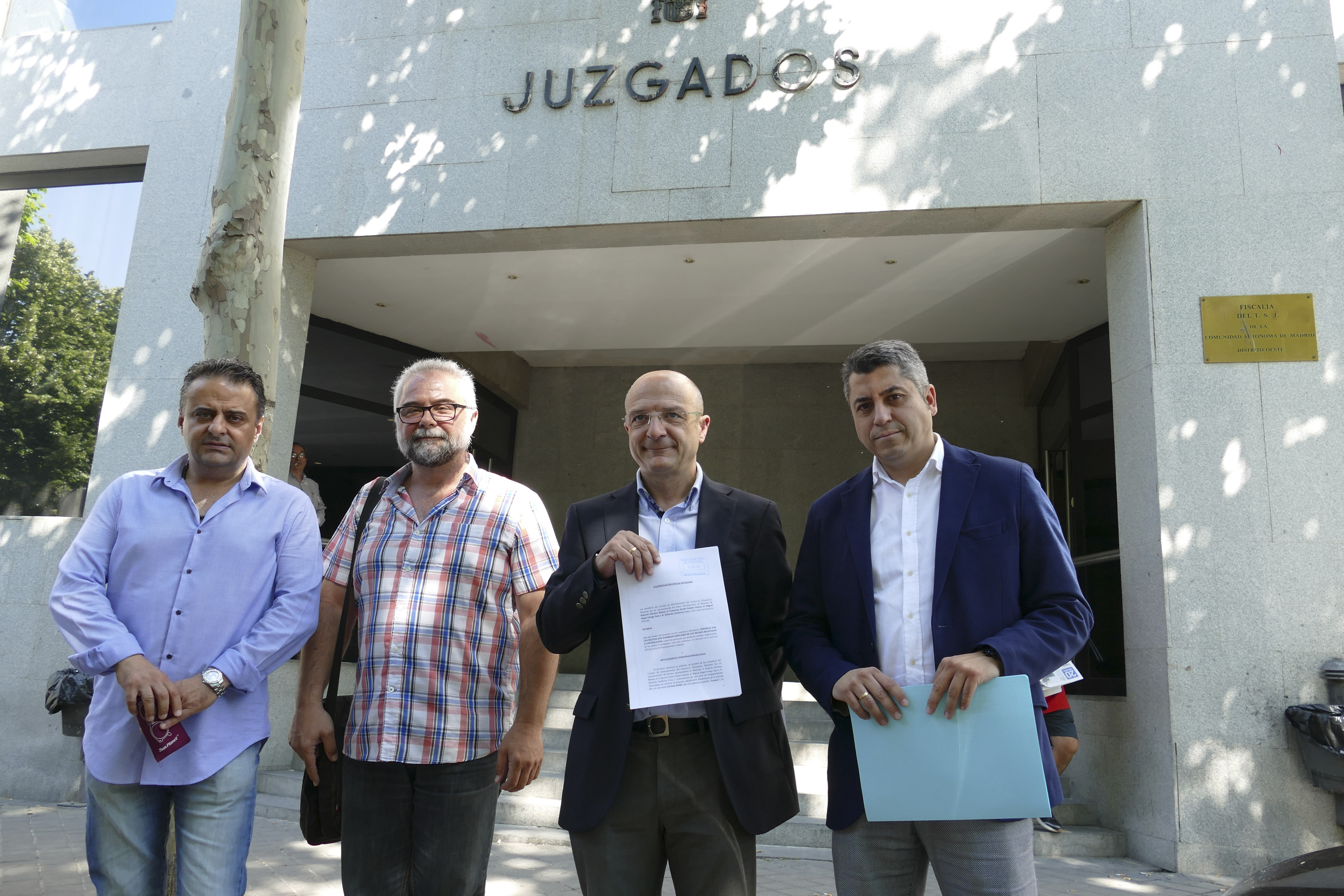 Presentacíon denuncia a la Fiscalía 1
