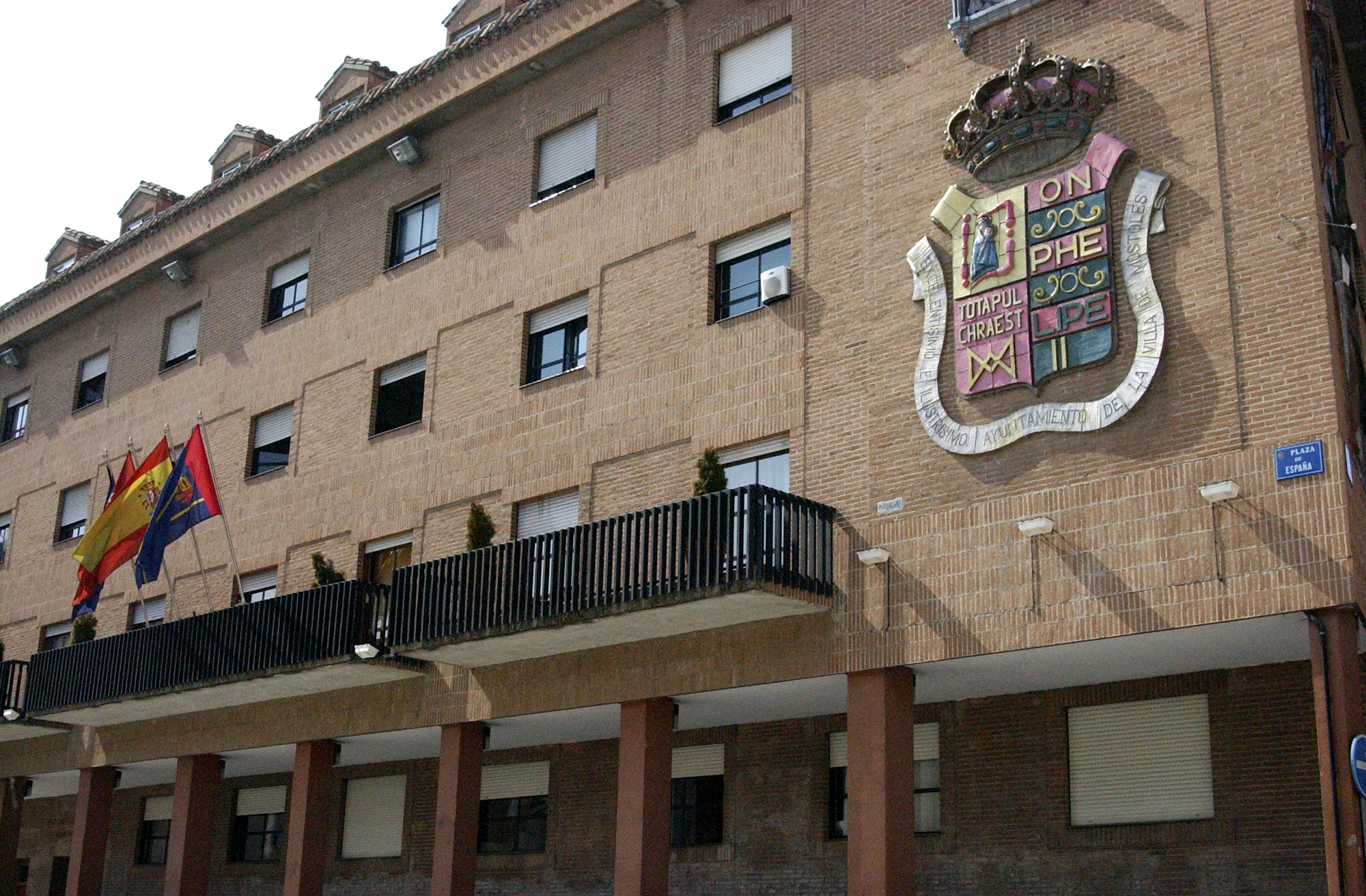 condena acto homófobo xenófobos o racista