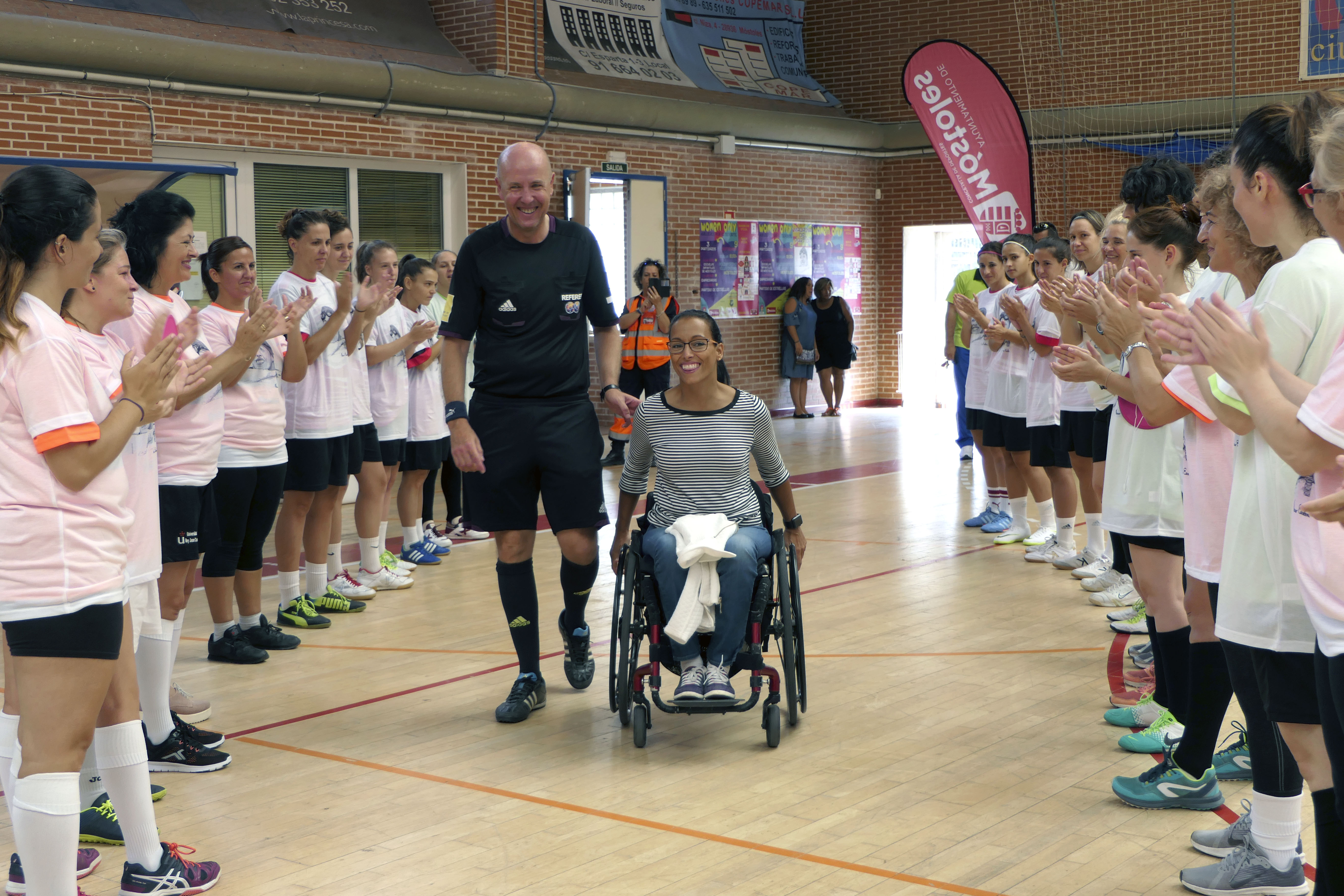 FUTBOL SALA FEMENINO mujeres por el deporte 1