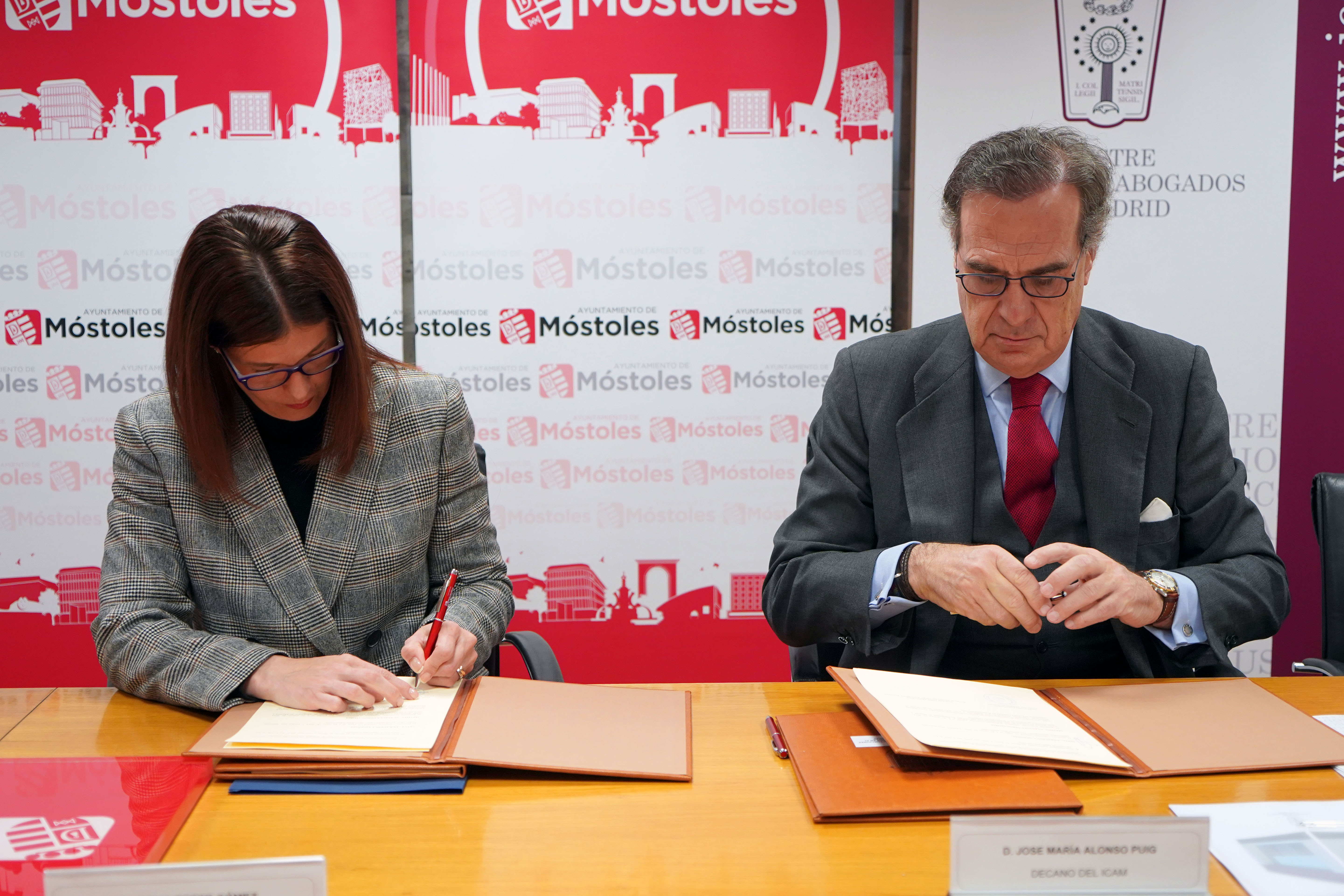 firma convenio ICAM 1