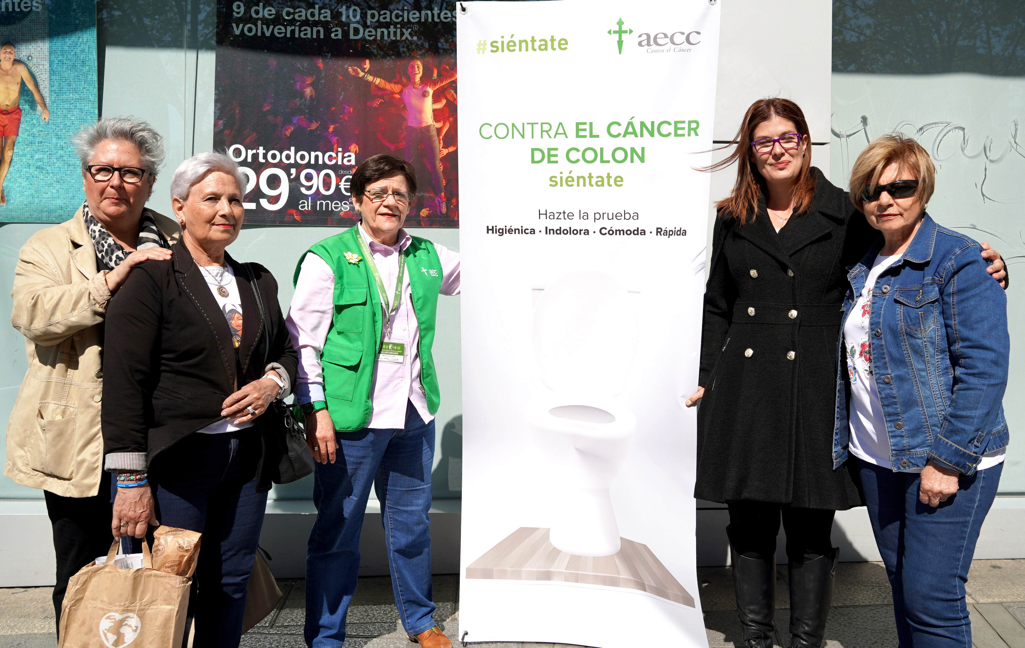 mesa informativa cancer colon 1