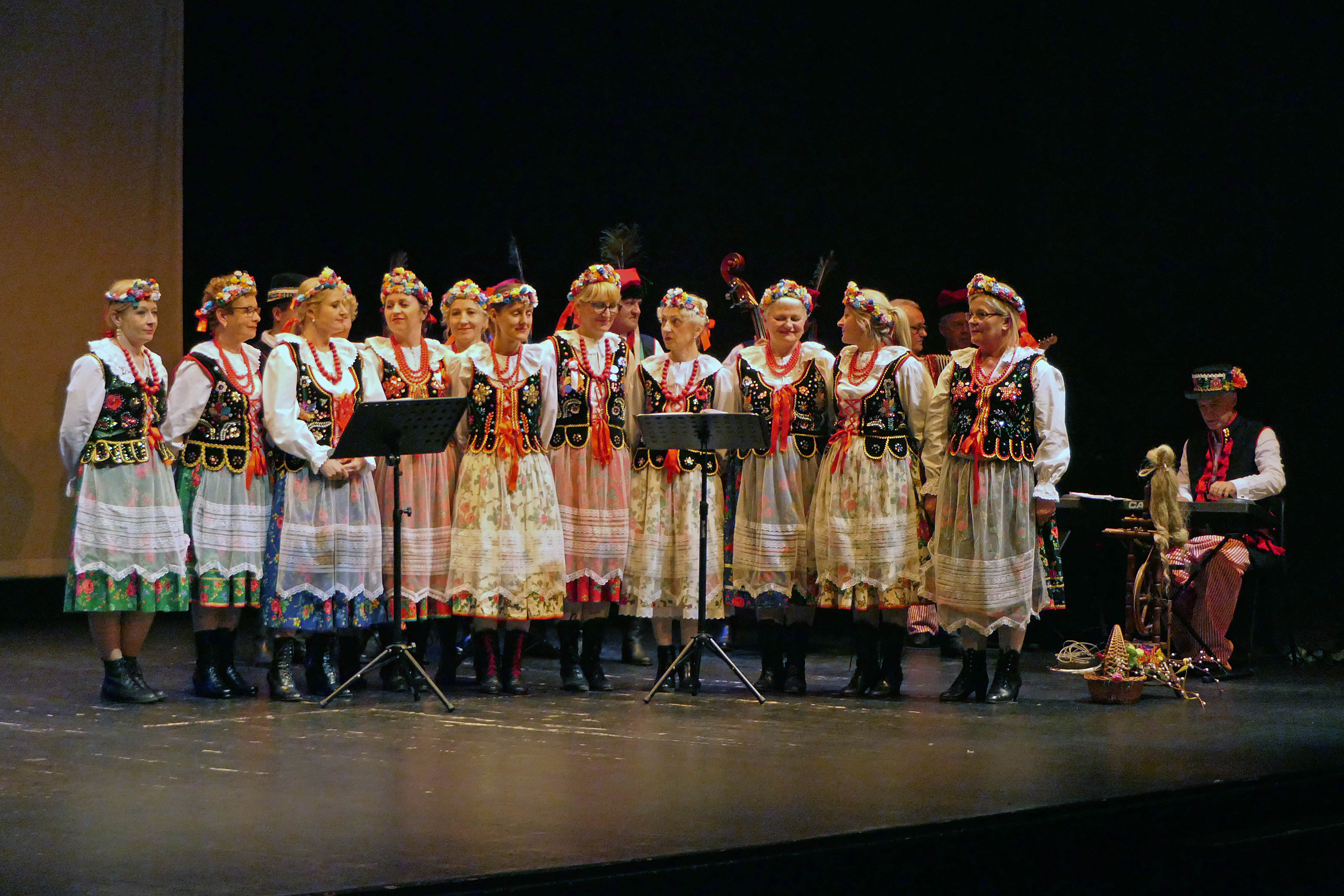 Coral Villa de Mostoles acto benefico 1