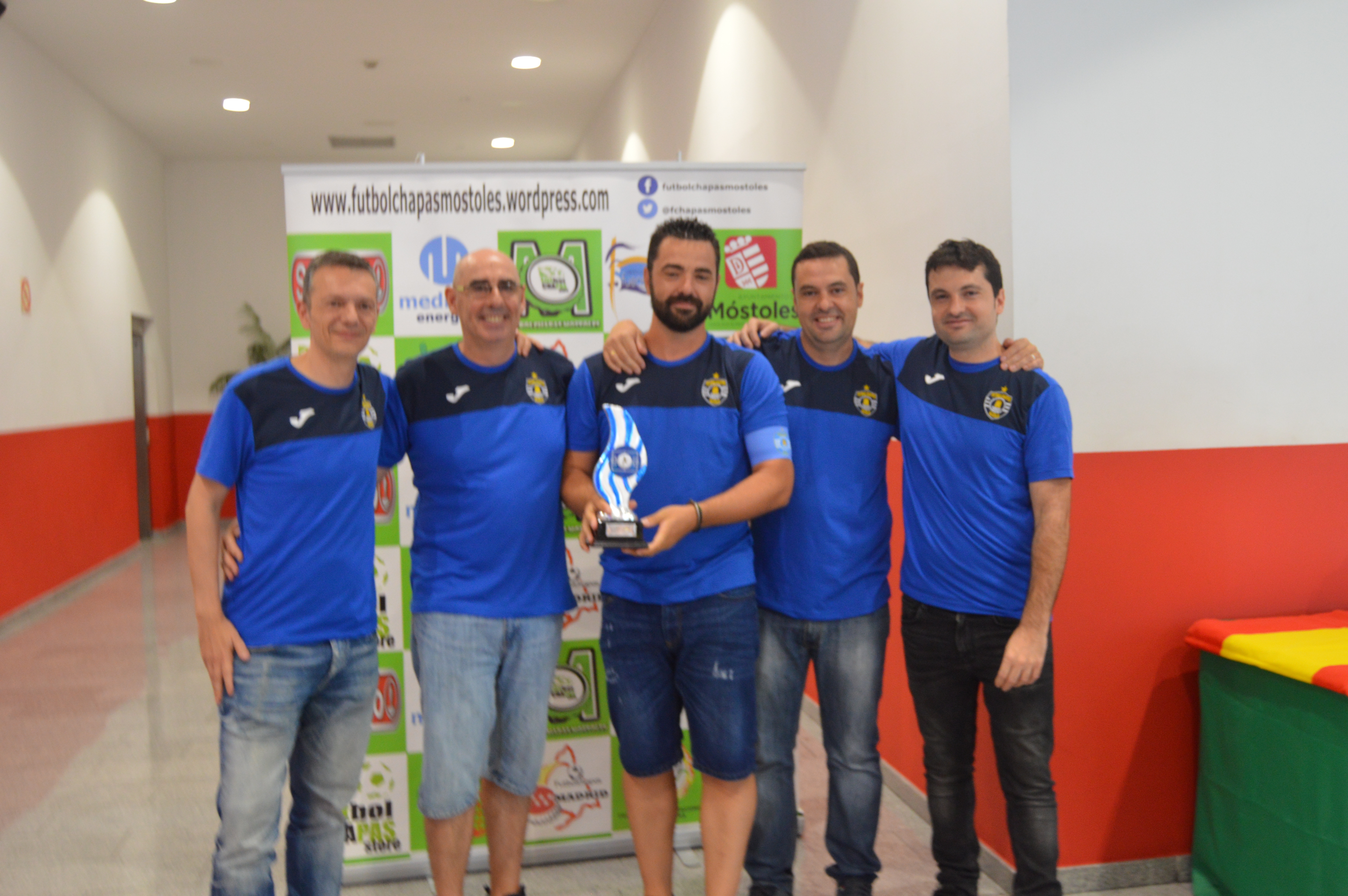 tercera plaza en la Liga Española de fútbol chapas 1