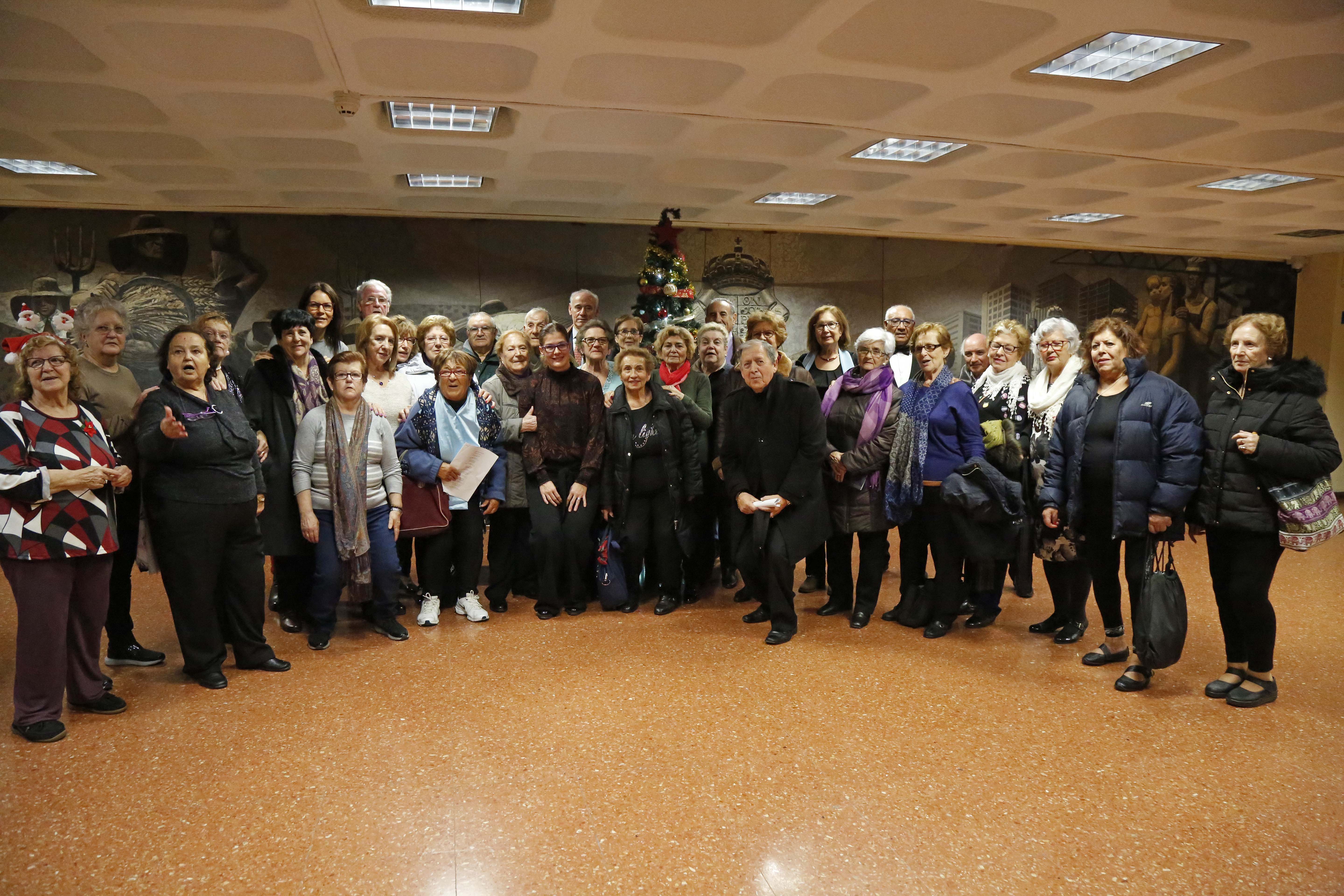 Recepcion coro mayores villancicos 1