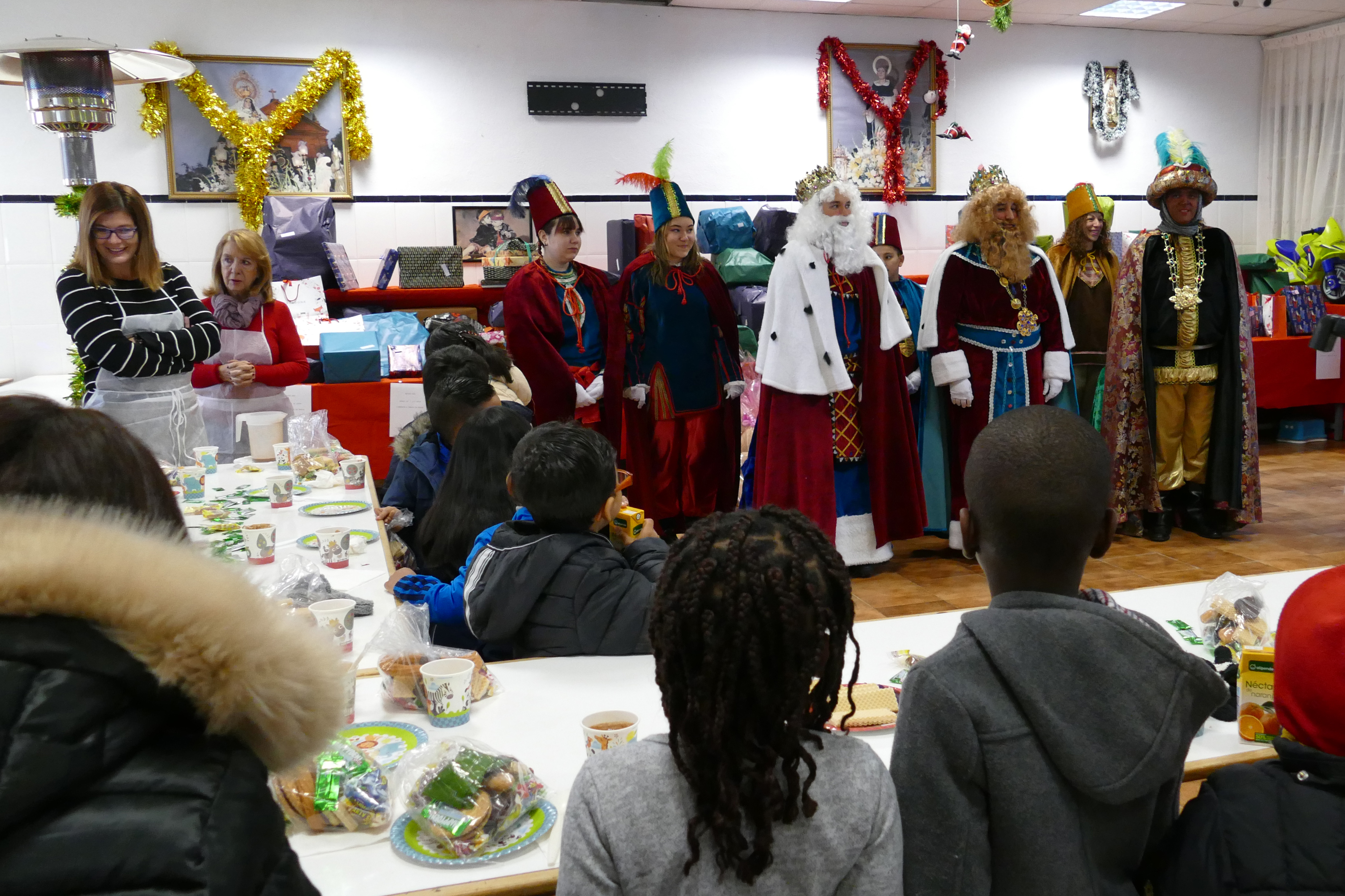 Reyes Magos en Comedor San Simon de Rojas 1