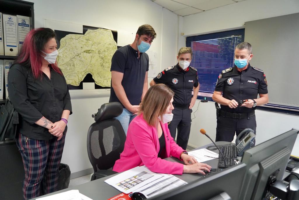 Visita a la sede de la policía Municipal (5)