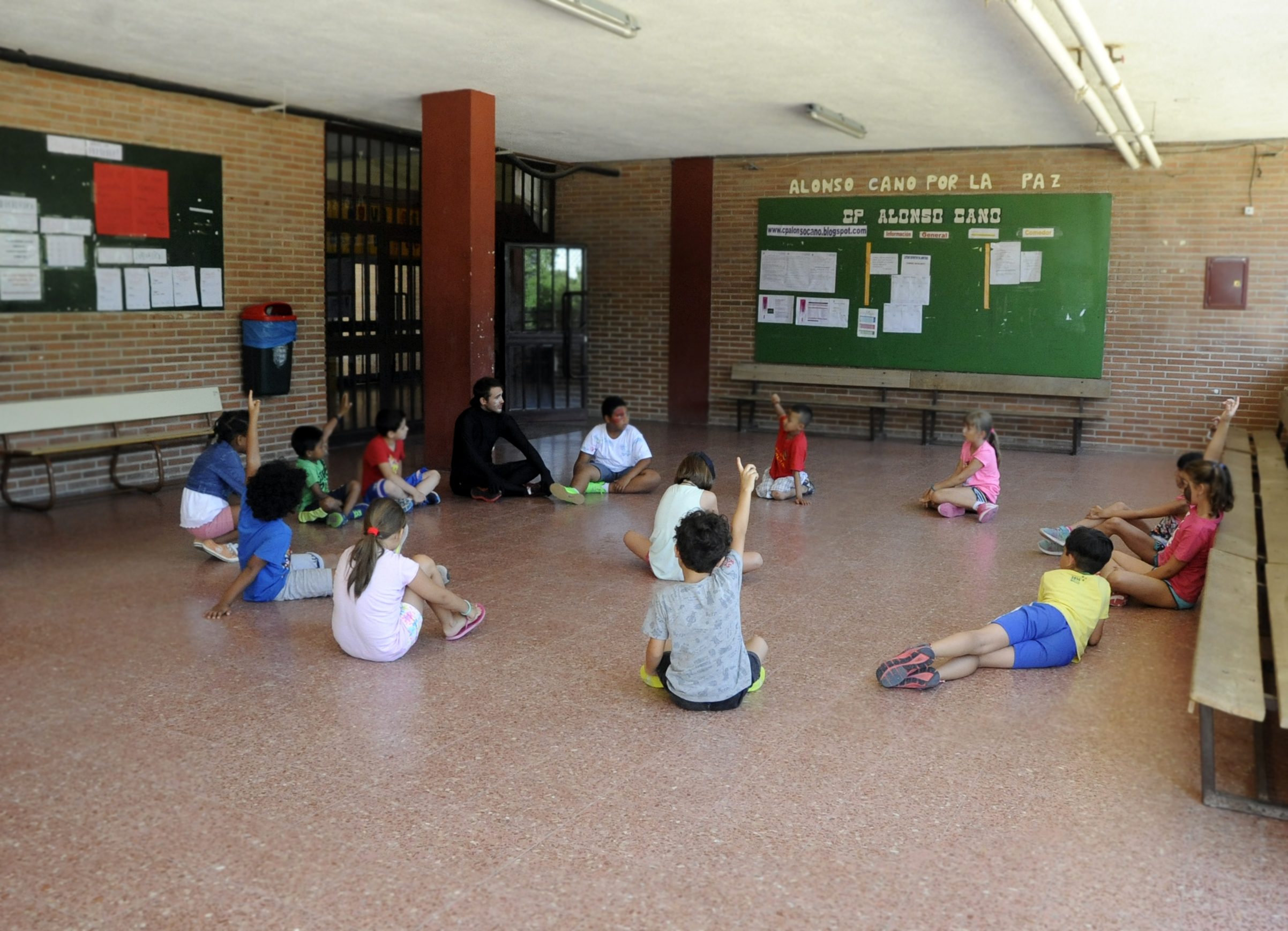 Visita colonia verano colegio Alonso Cano p