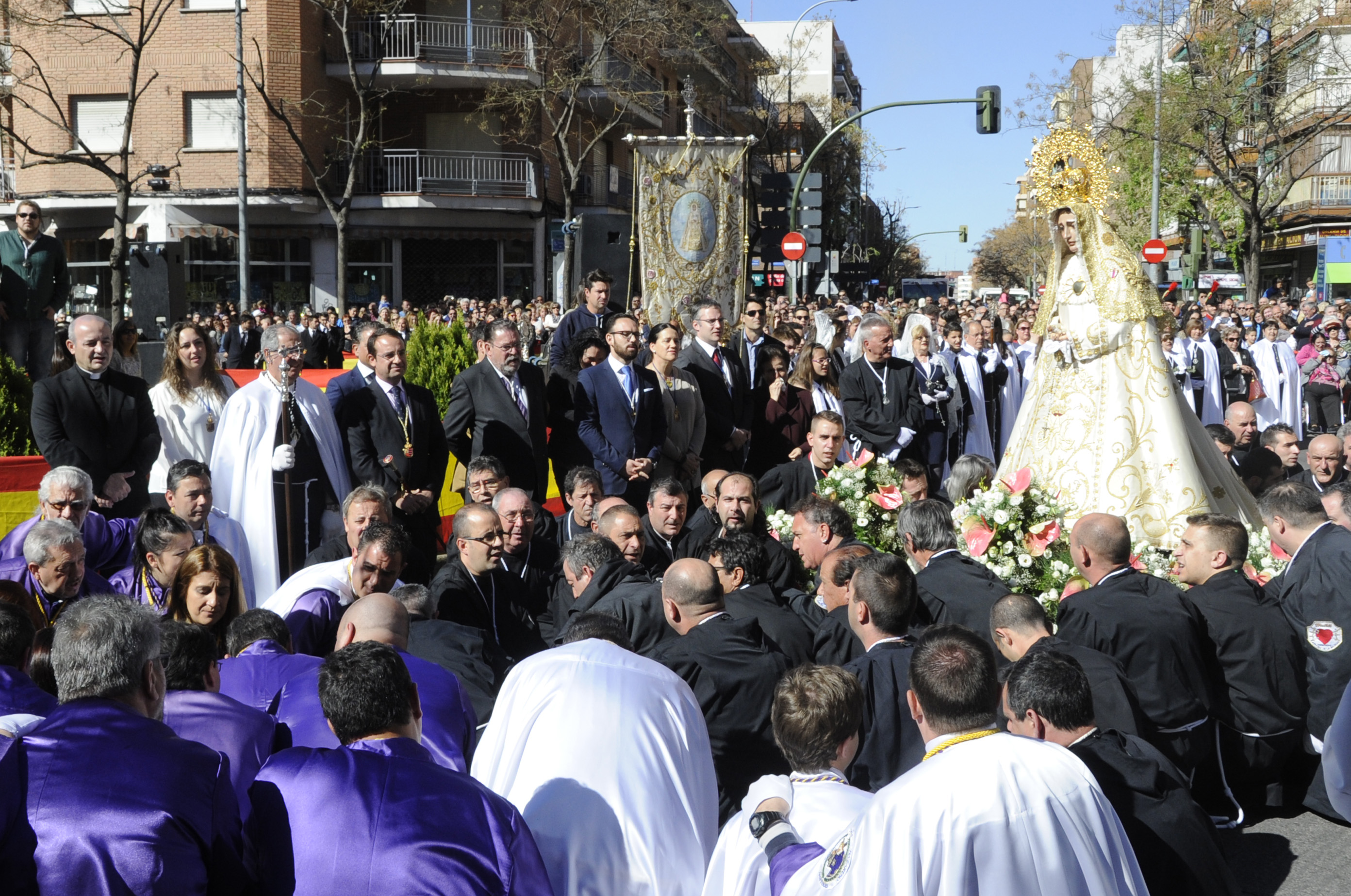 Procesión del Encuentro 22