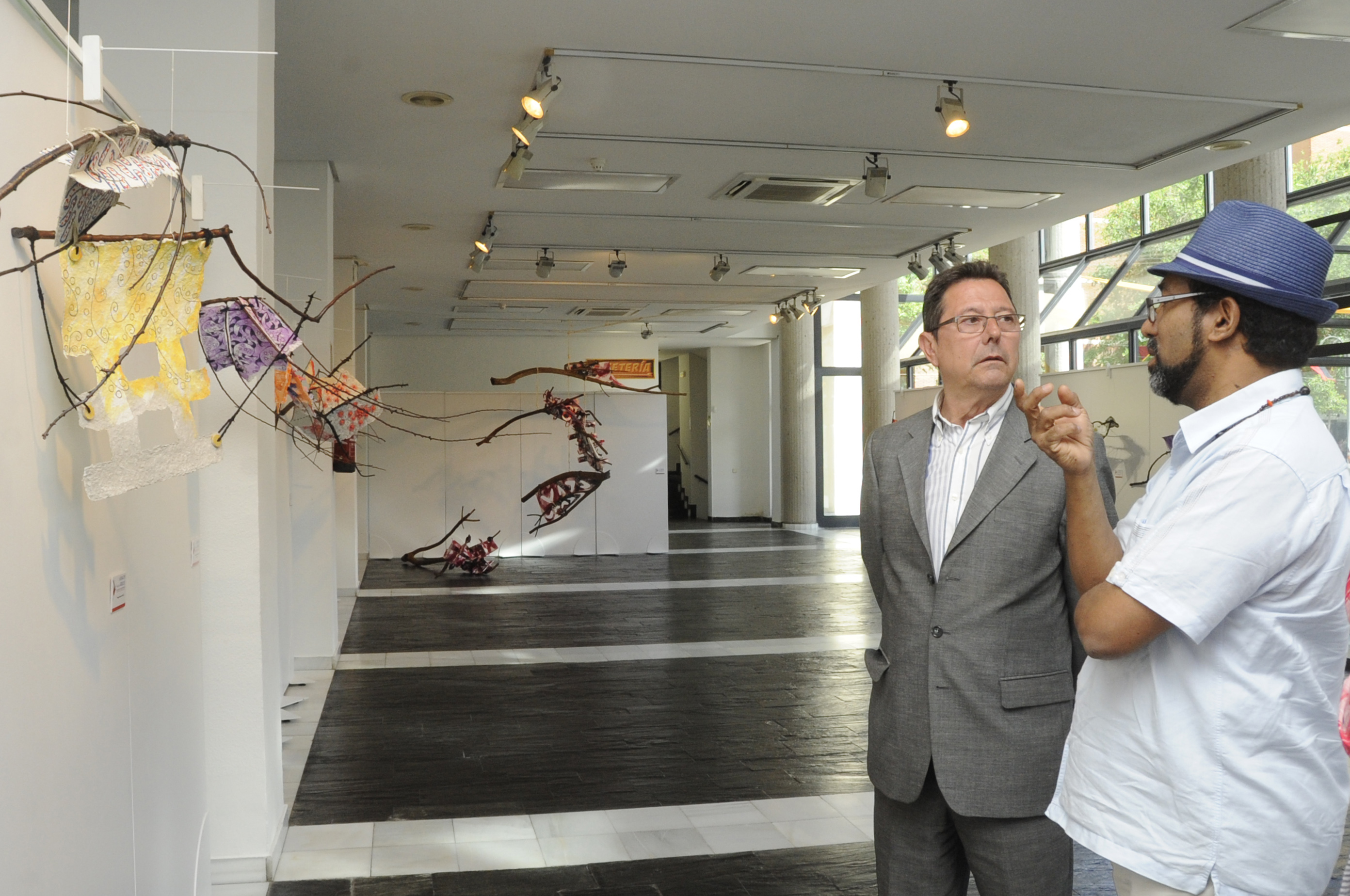 Expo Genaro Bastardo RENACER ARBOLES 5