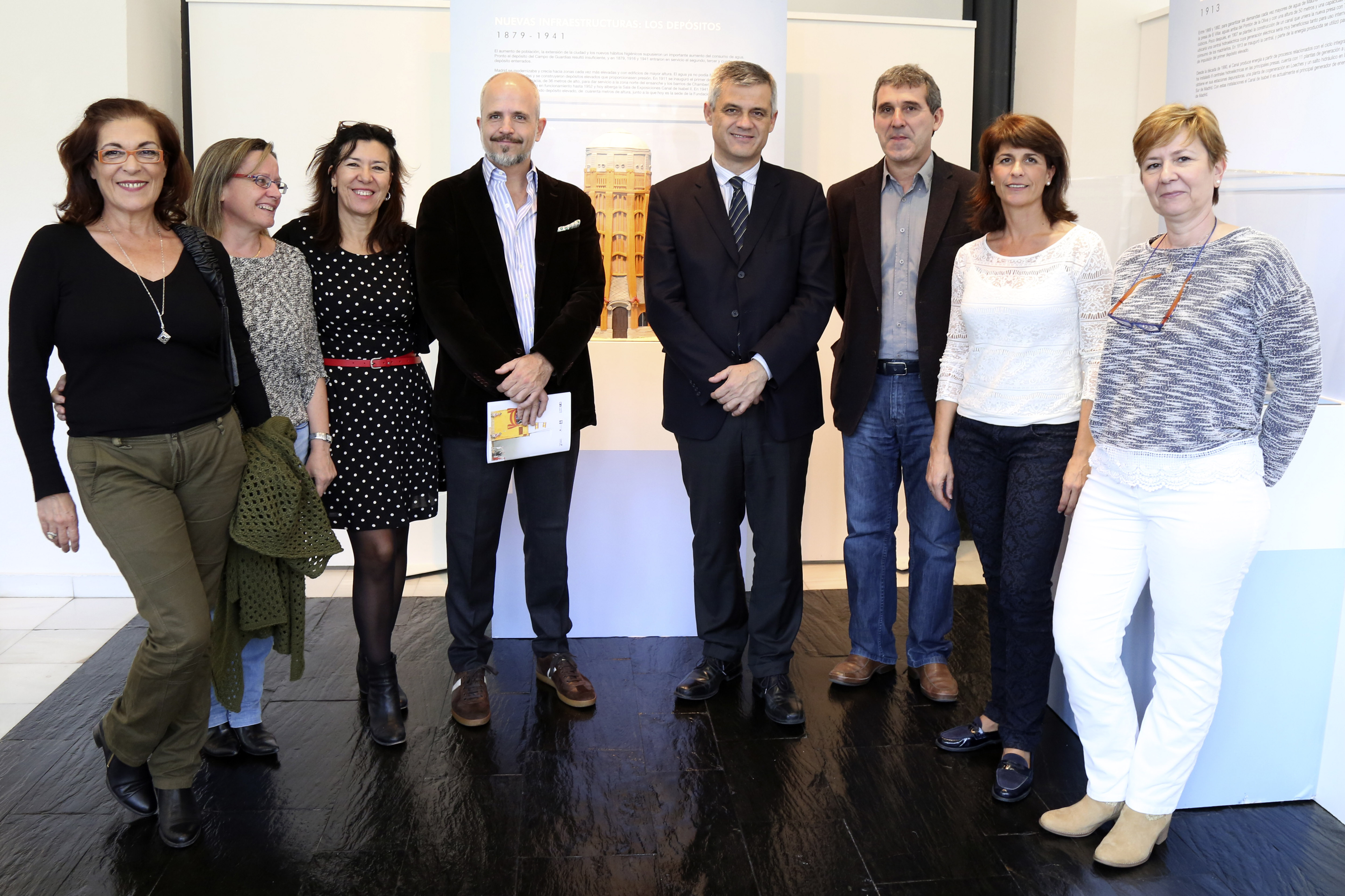 Expo sobre el aguaEl Rio Vertical 5