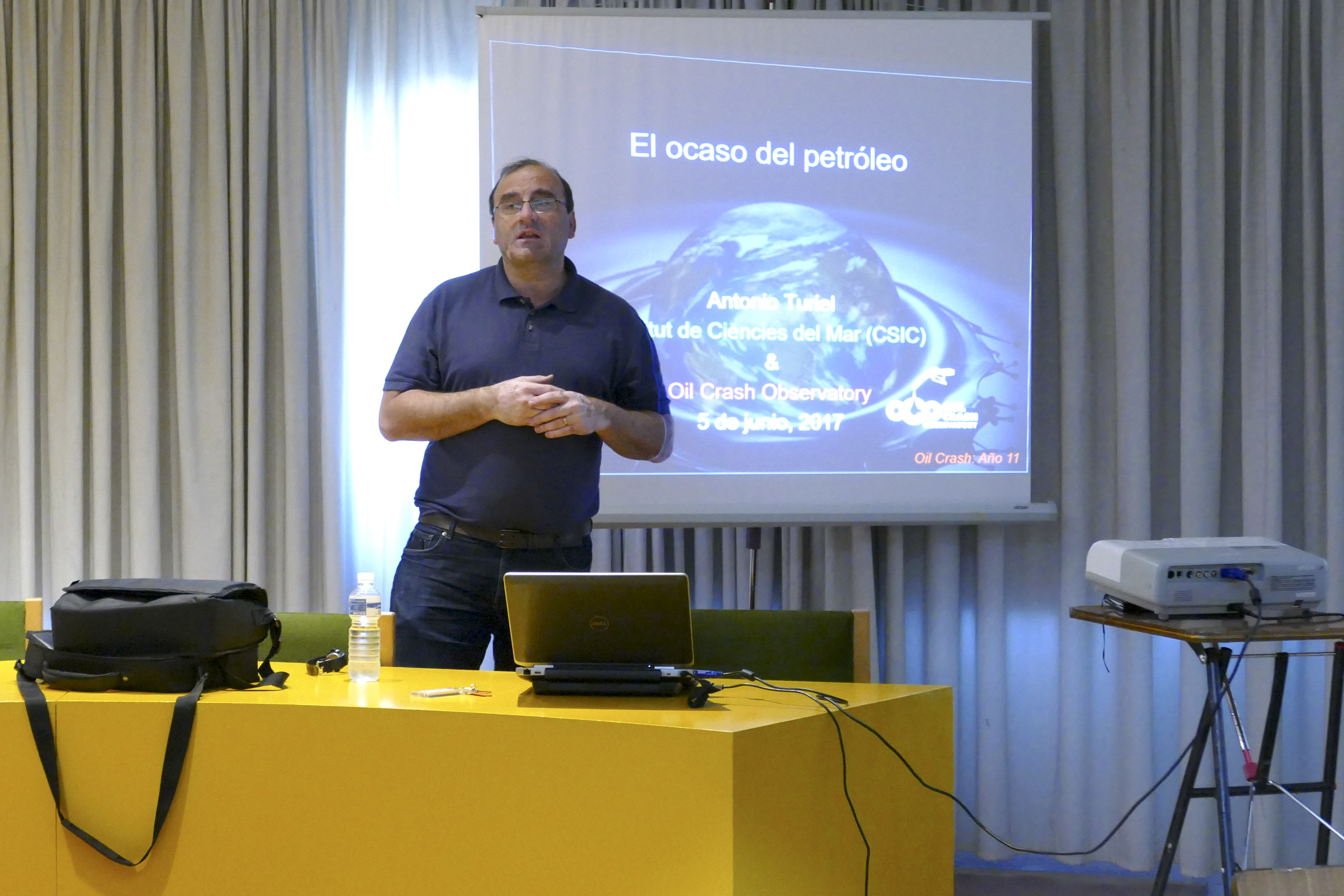 Conferencia El Ocaso del Petroleo 1